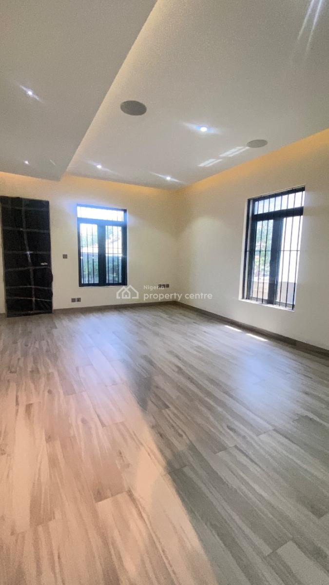 Automated and Well-fitted Sem-furnished Five Bedroom Duplex, Asokoro District, Abuja, Terraced Duplex for Sale