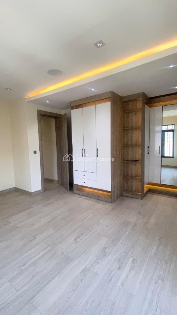 Automated and Well-fitted Sem-furnished Five Bedroom Duplex, Asokoro District, Abuja, Terraced Duplex for Sale