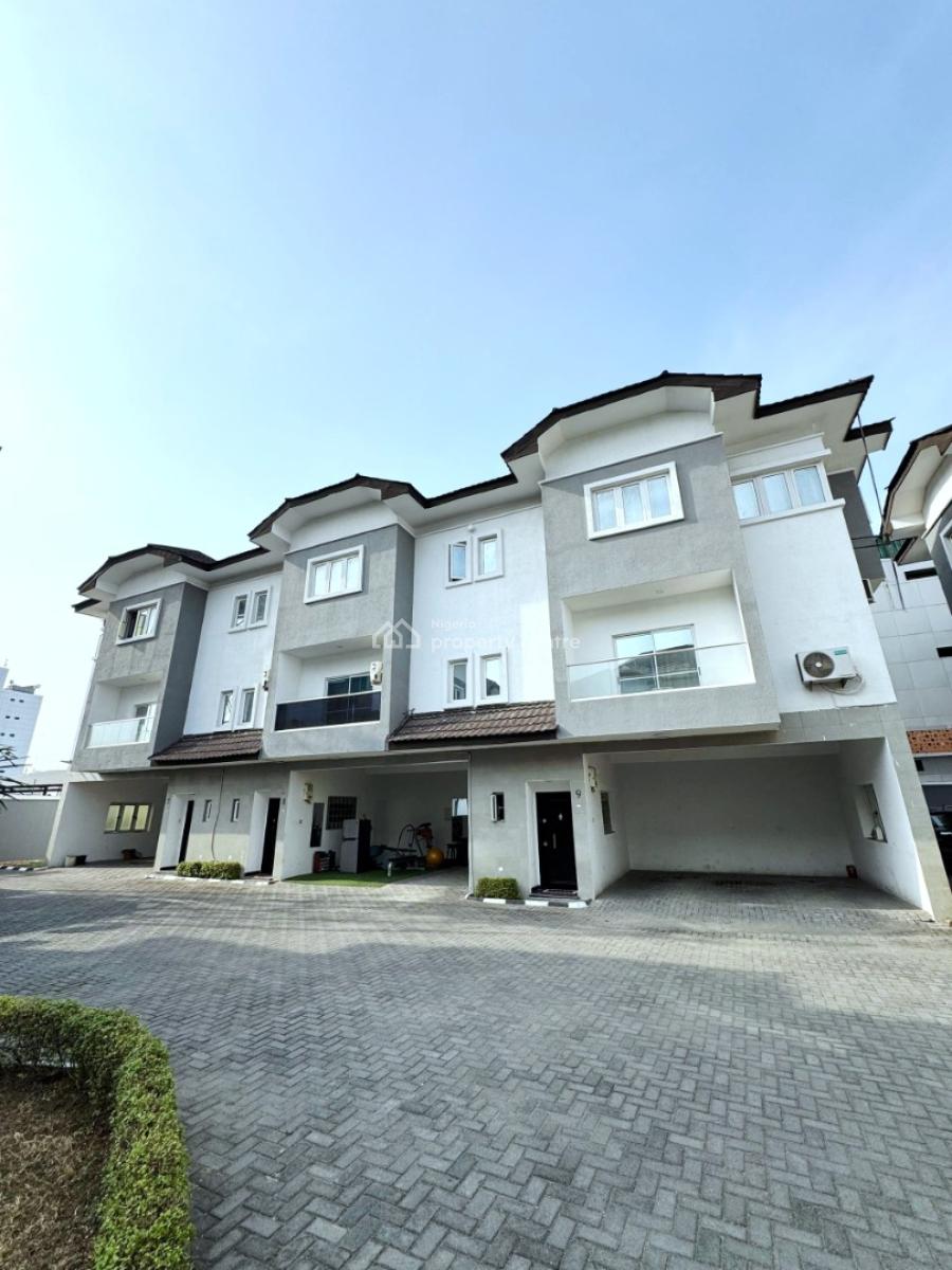 Spacious 3 Bedroom Duplex, Lekki Phase 1, Lekki, Lagos, Terraced Duplex for Sale