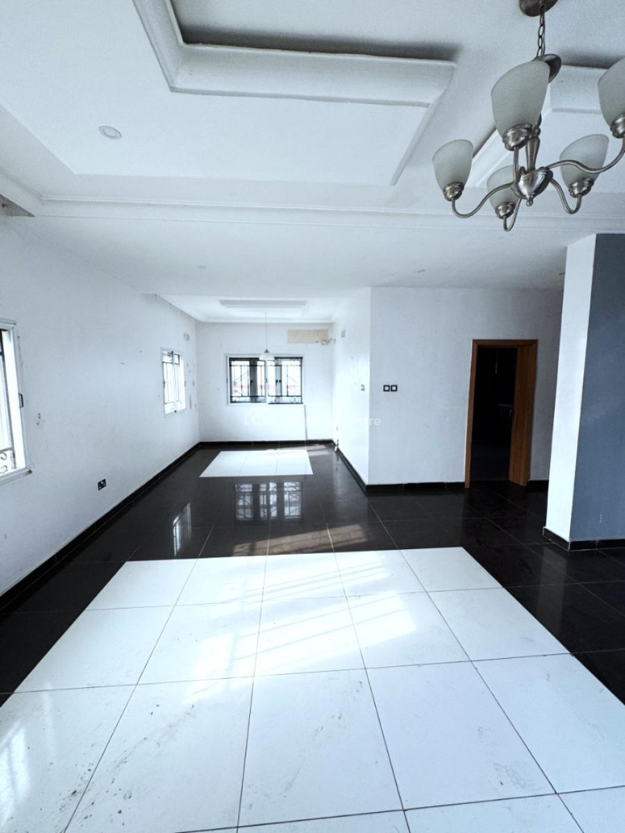 Spacious 3 Bedroom Duplex, Lekki Phase 1, Lekki, Lagos, Terraced Duplex for Sale