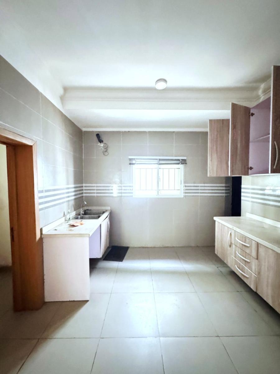 Spacious 3 Bedroom Duplex, Lekki Phase 1, Lekki, Lagos, Terraced Duplex for Sale