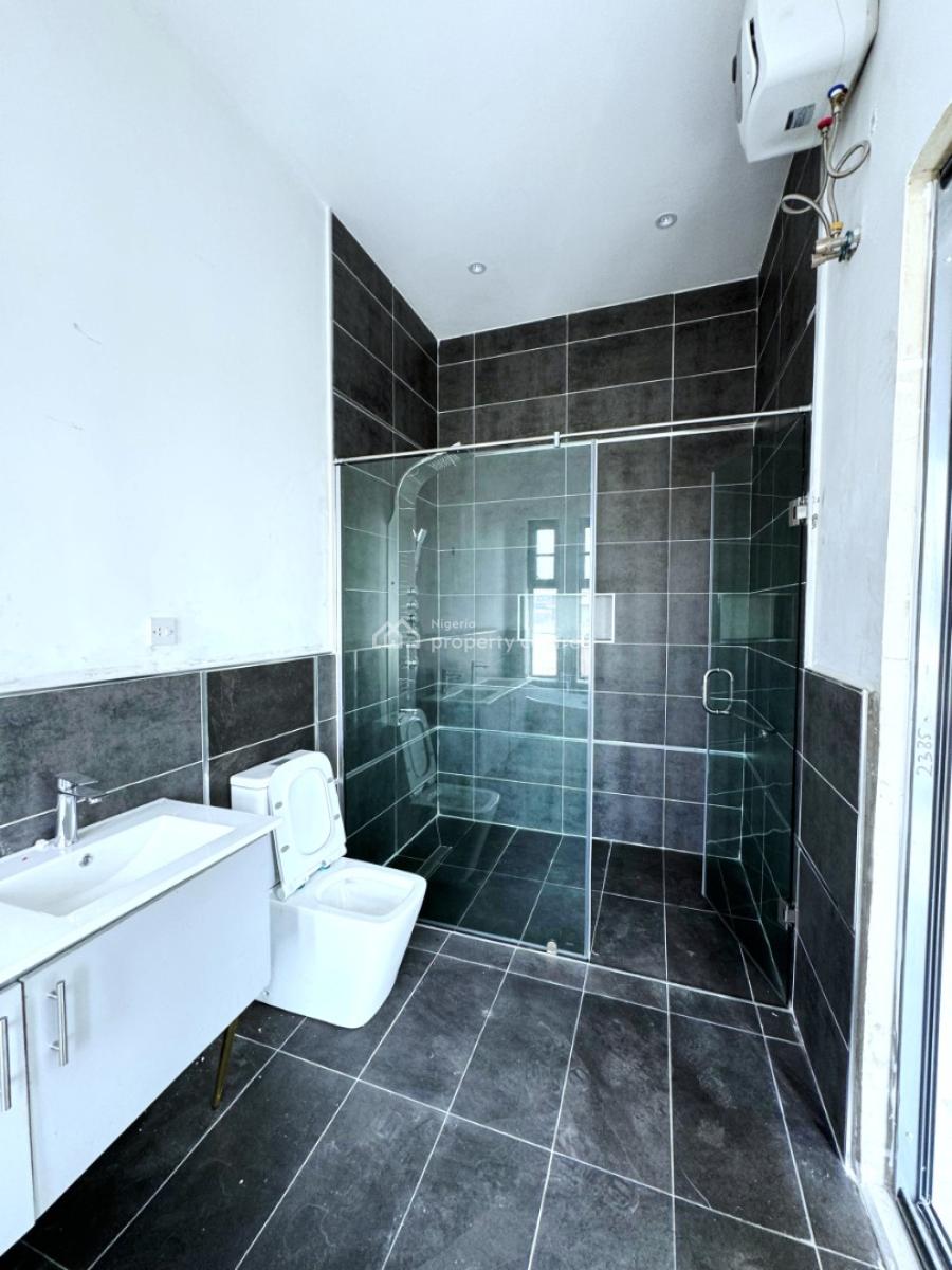 Spacious 3 Bedroom Duplex, Lekki Phase 1, Lekki, Lagos, Terraced Duplex for Sale