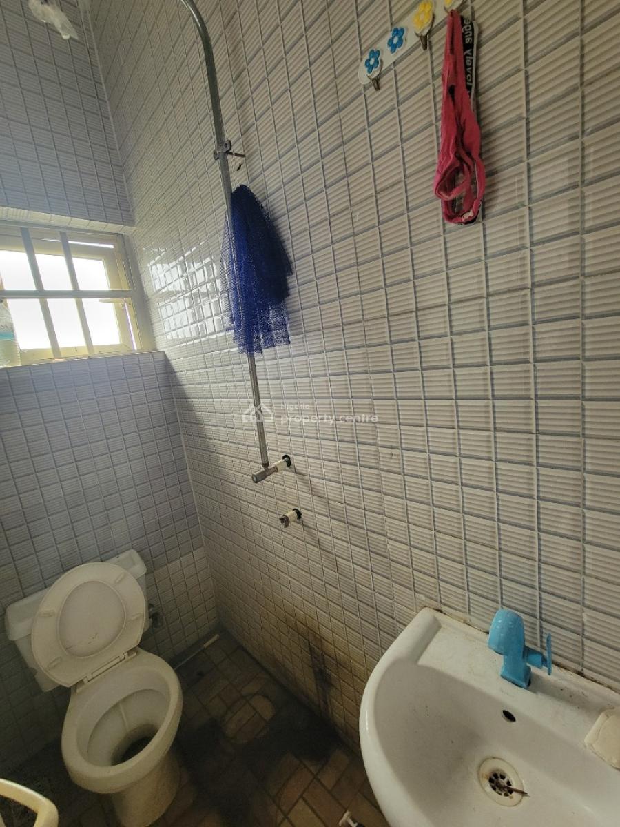 Spacious and Sharp 3bedroom Apartment (upstairs, Badore Ajah-lekki, Badore, Ajah, Lagos, Flat / Apartment for Rent