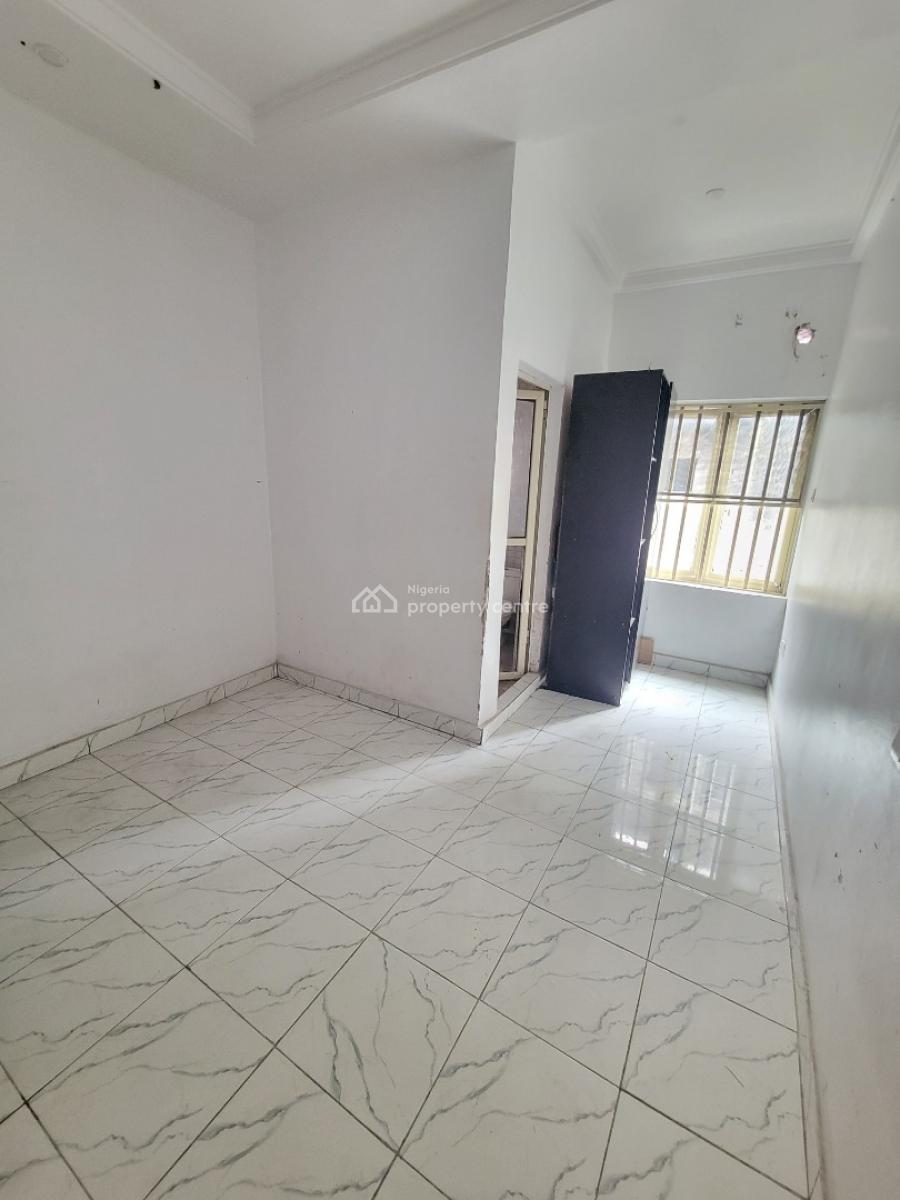 Spacious and Sharp 3bedroom Apartment (upstairs, Badore Ajah-lekki, Badore, Ajah, Lagos, Flat / Apartment for Rent