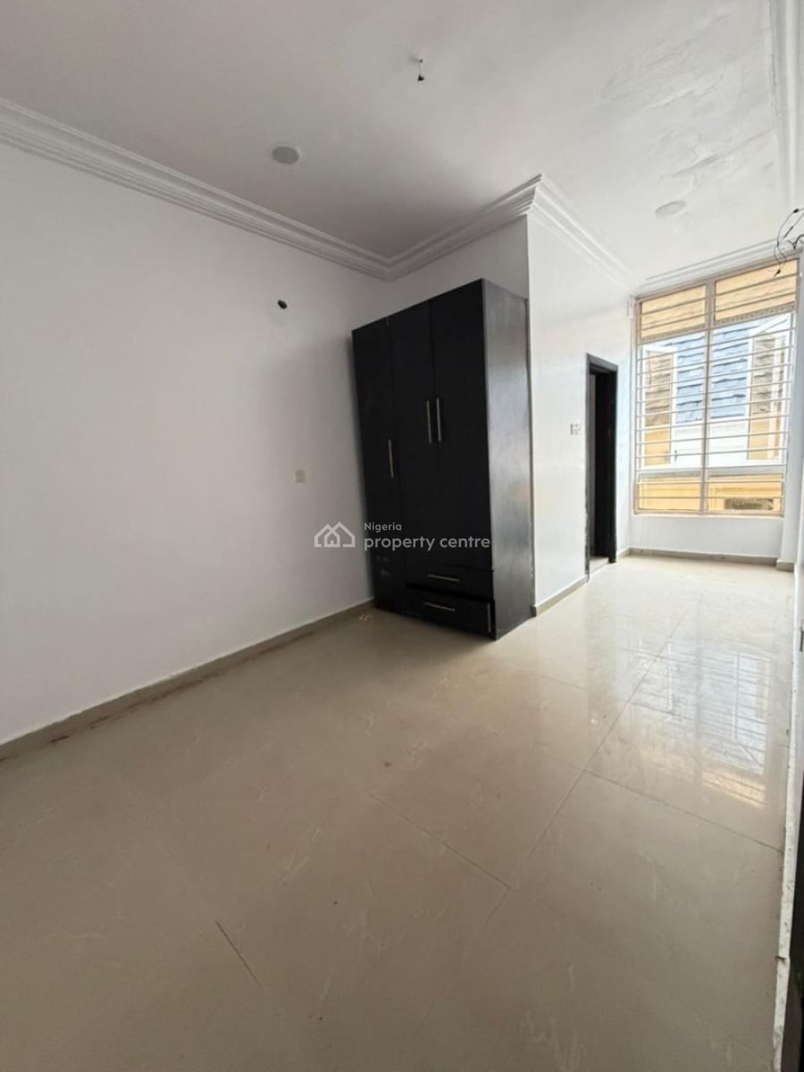 Single Room in a Duplex Shared Apt (upstairs), Lekki County Estate Ikota Lekki, Ikota, Lekki, Lagos, Self Contain (single Rooms) for Rent