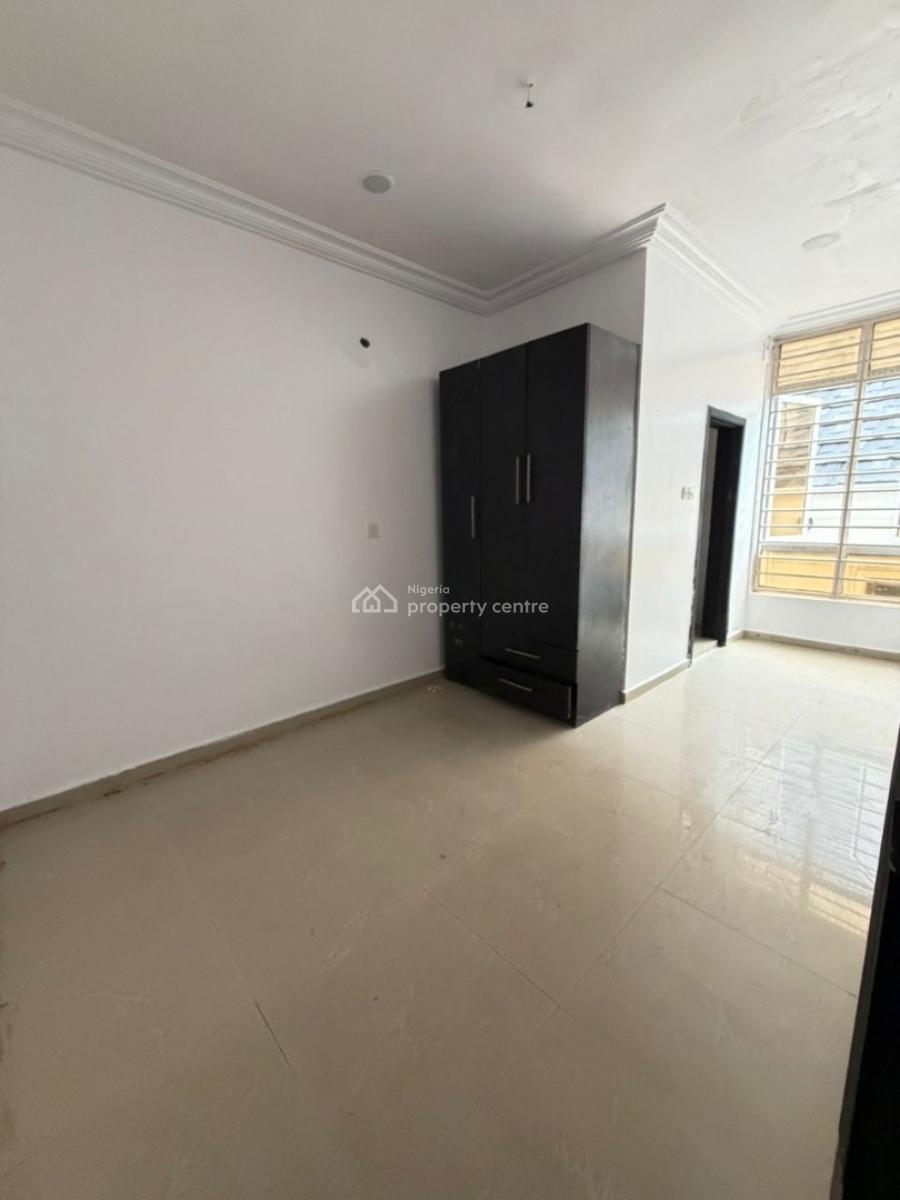 Single Room in a Duplex Shared Apt (upstairs), Lekki County Estate Ikota Lekki, Ikota, Lekki, Lagos, Self Contain (single Rooms) for Rent