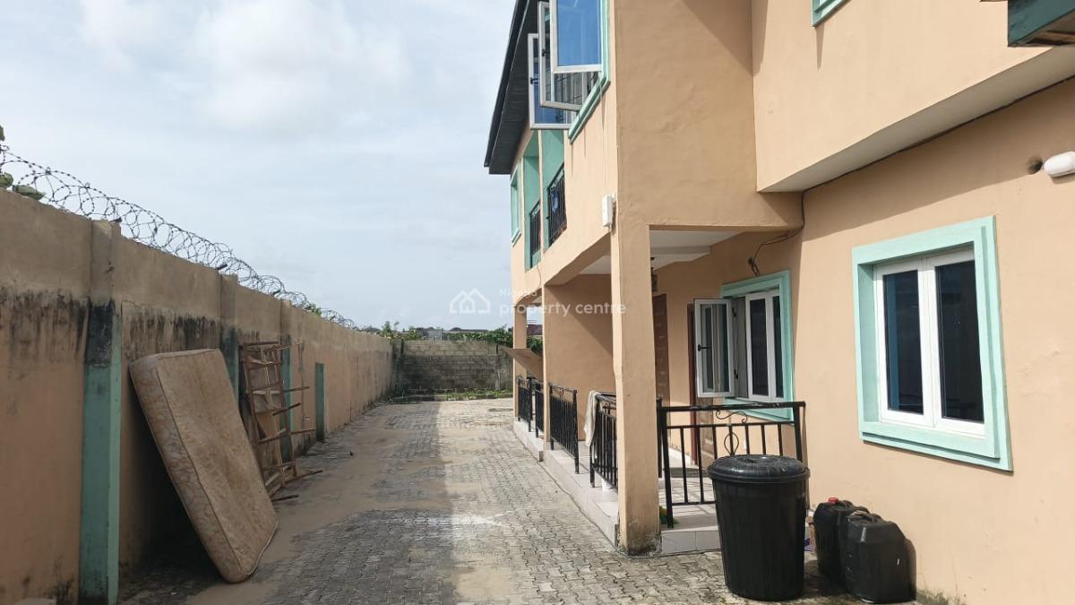 3bedroom Flat Upstairs with Prepaid Meter, Abijo After Shangotedo, Abijo, Lekki, Lagos, Flat / Apartment for Rent