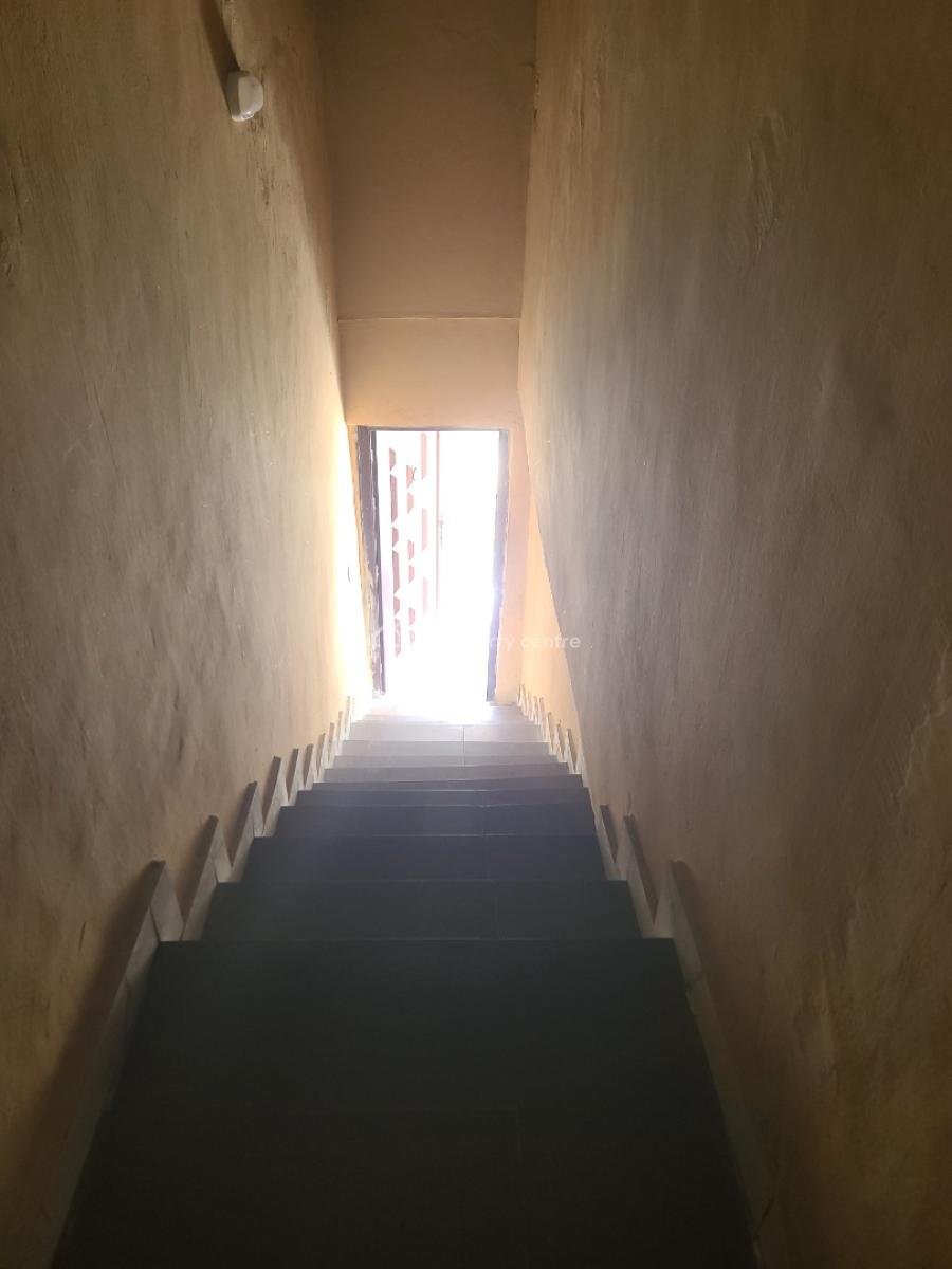 3bedroom Flat Upstairs with Prepaid Meter, Abijo After Shangotedo, Abijo, Lekki, Lagos, Flat / Apartment for Rent