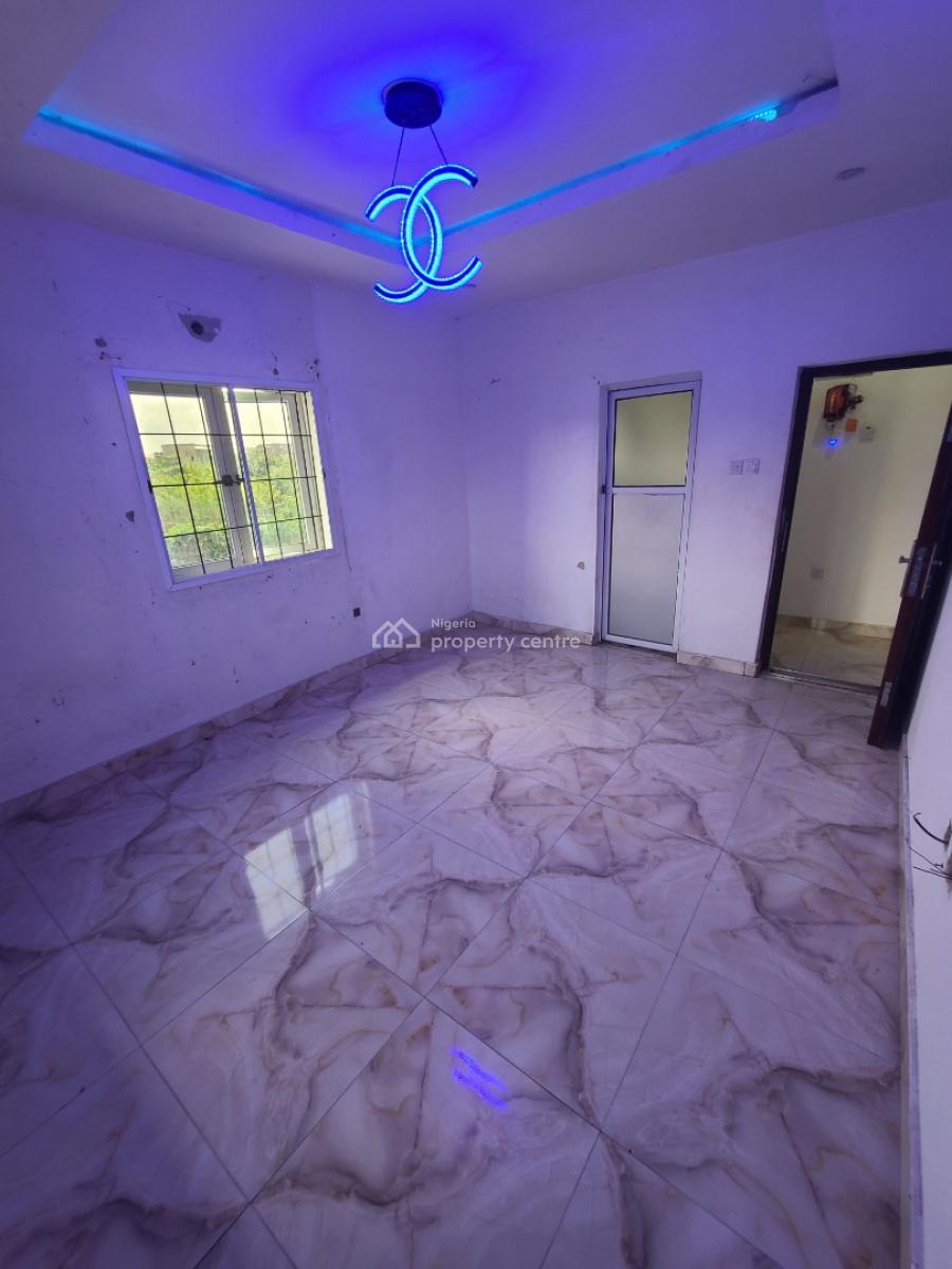 3bedroom Flat Upstairs with Prepaid Meter, Abijo After Shangotedo, Abijo, Lekki, Lagos, Flat / Apartment for Rent