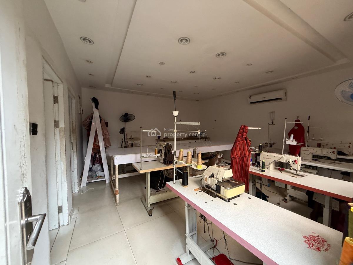 Lovely 4 Bedroom Semi-detached Duplex with 2 Rooms Bq, Wuse 2, Abuja, Semi-detached Duplex for Sale