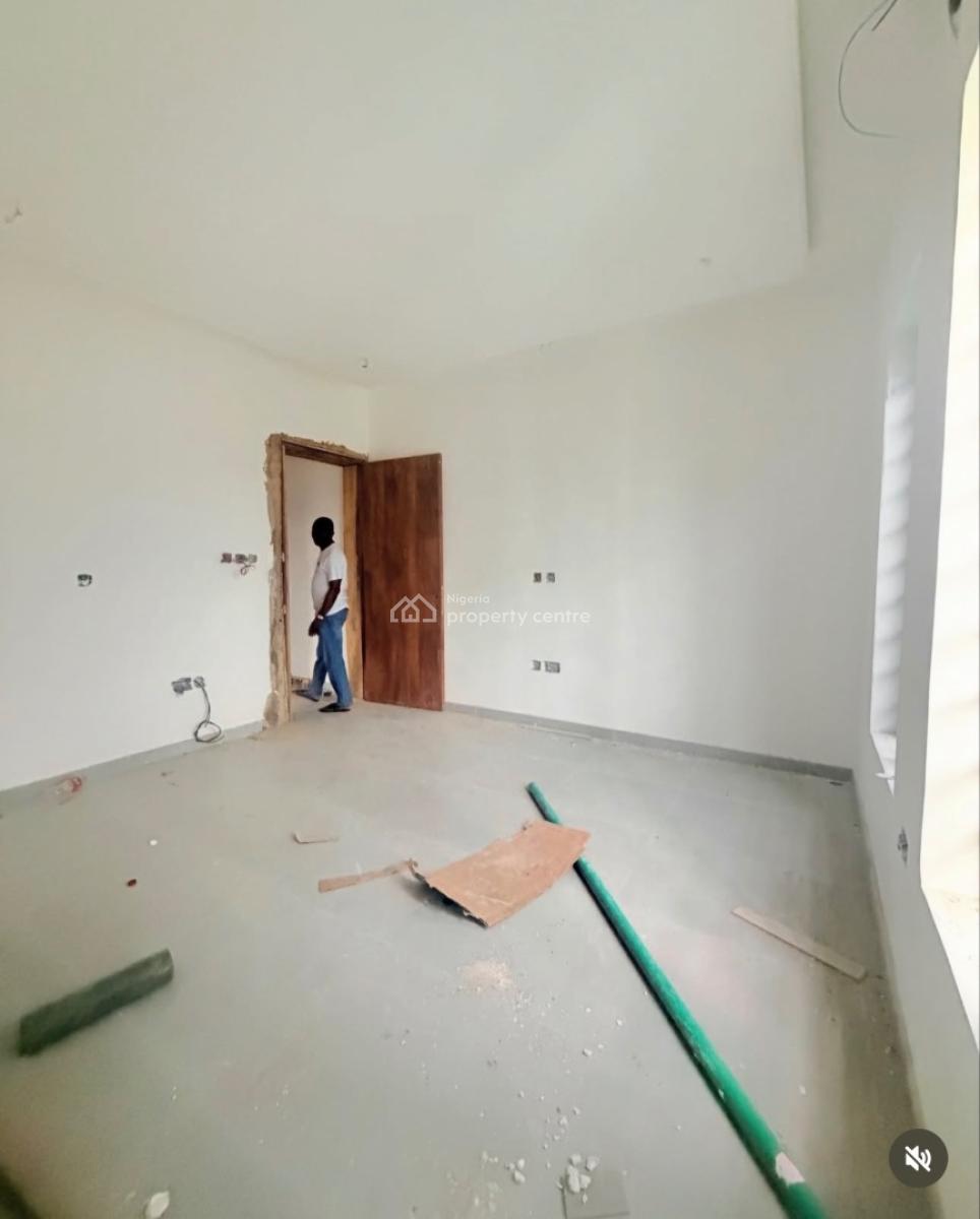 Nicely Built 3 Bedroom Apartment with Bq in a Prime Location, Maryland, Lagos, Block of Flats for Sale