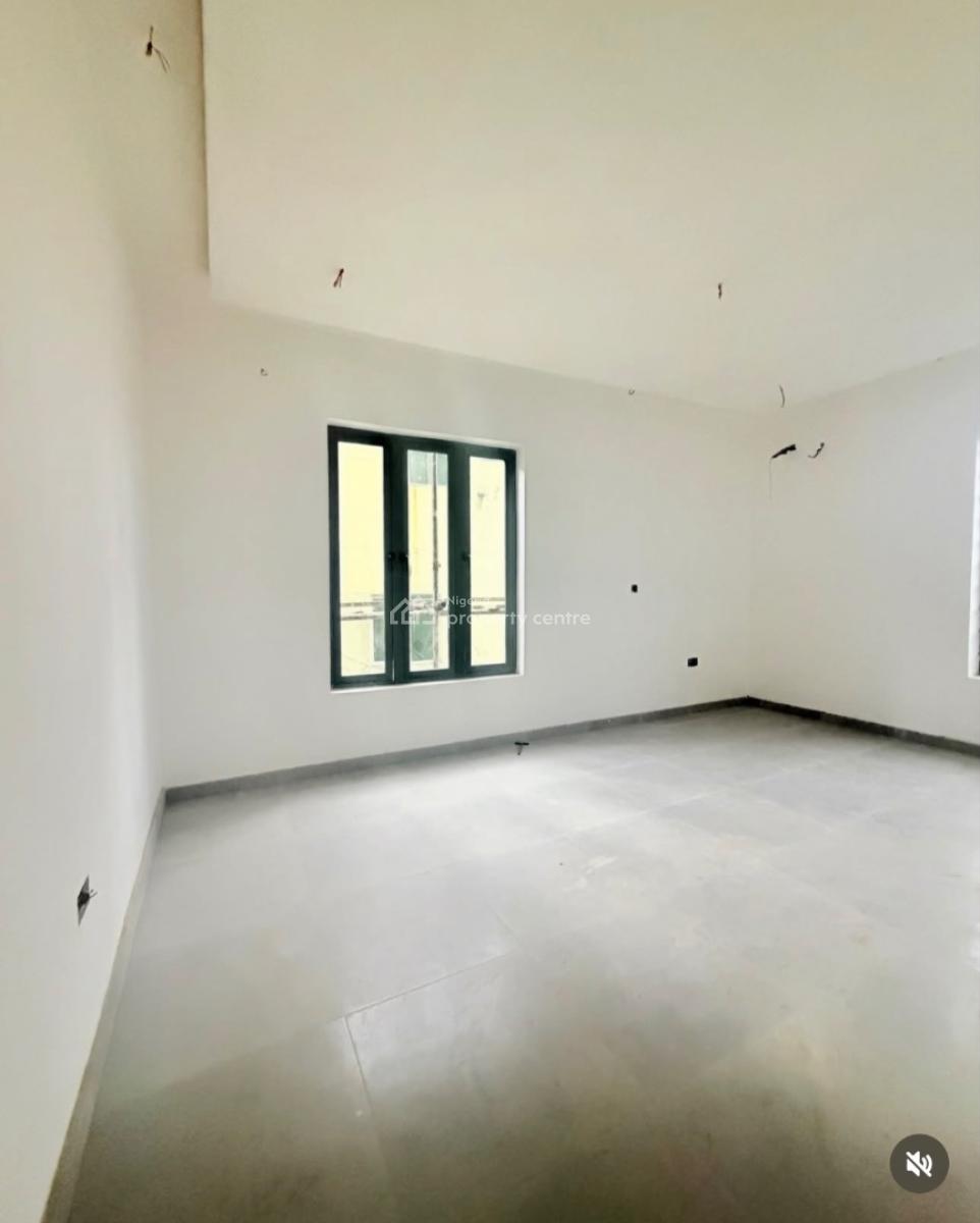 Nicely Built 3 Bedroom Apartment with Bq in a Prime Location, Maryland, Lagos, Block of Flats for Sale