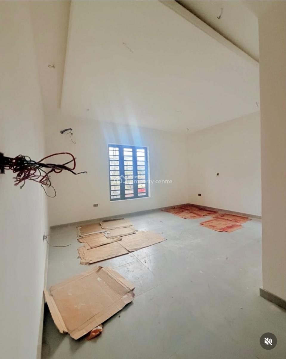 Nicely Built 3 Bedroom Apartment with Bq in a Prime Location, Maryland, Lagos, Block of Flats for Sale