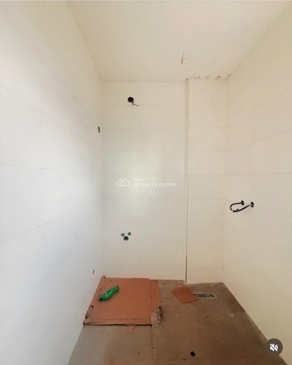 Nicely Built 3 Bedroom Apartment with Bq in a Prime Location, Maryland, Lagos, Block of Flats for Sale