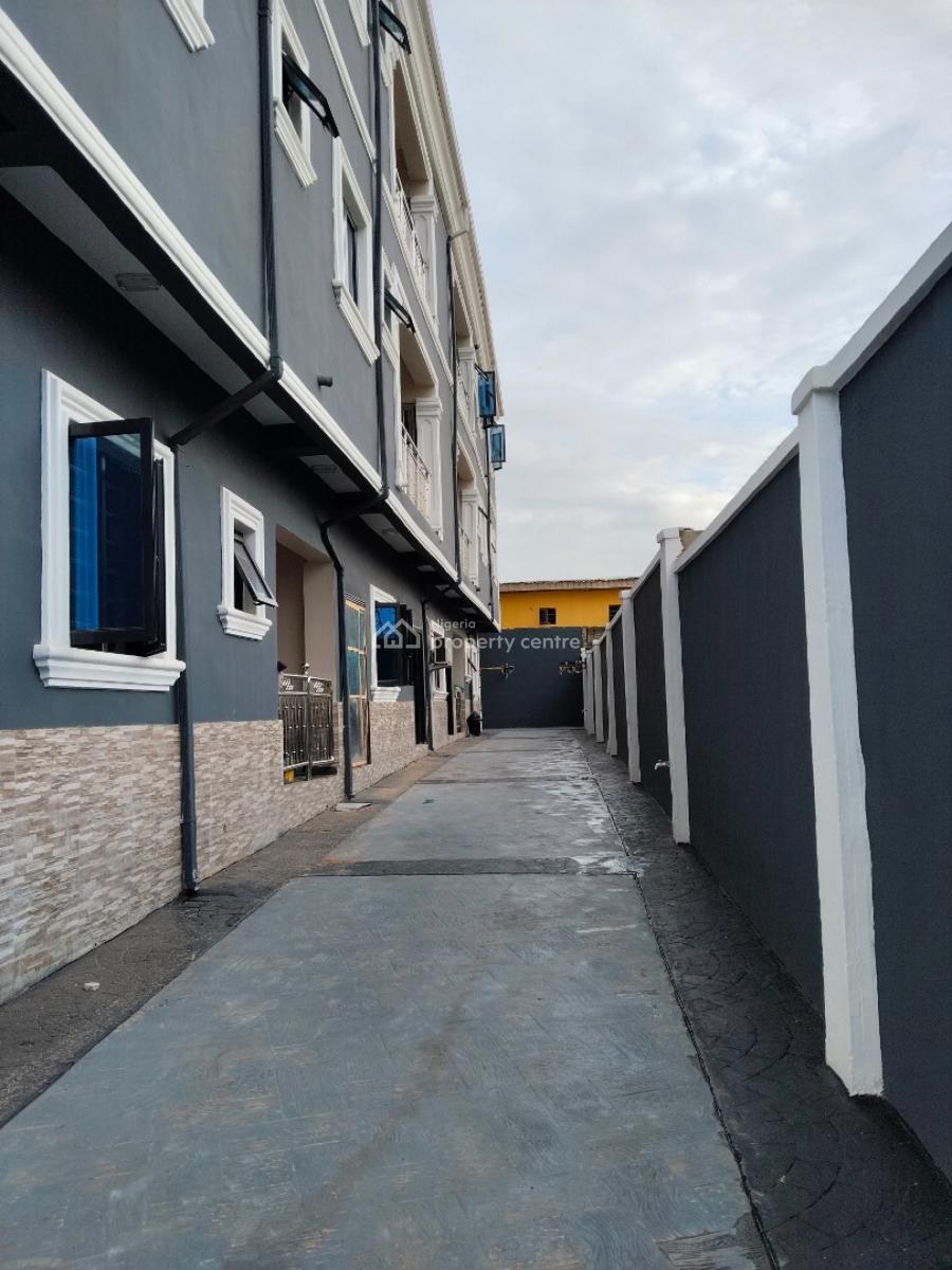 Newly Built 2bedroom Flat at Magboro Via Ojodu Berger, Magboro Via Ojodu Berger, Magboro, Ogun, Flat / Apartment for Rent