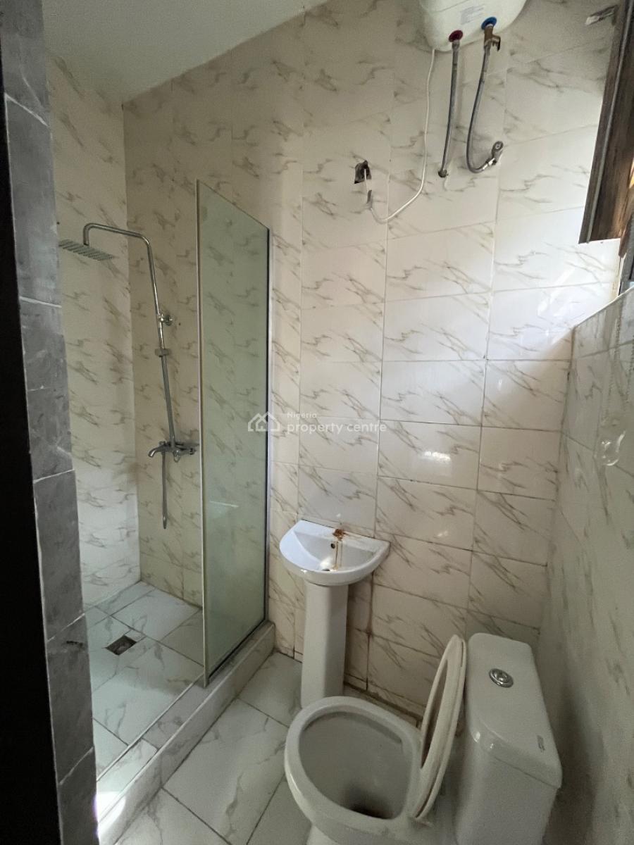 Spacious 2 Bedroom Apartment, Ilasan, Ikate, Lekki, Lagos, Flat / Apartment for Rent