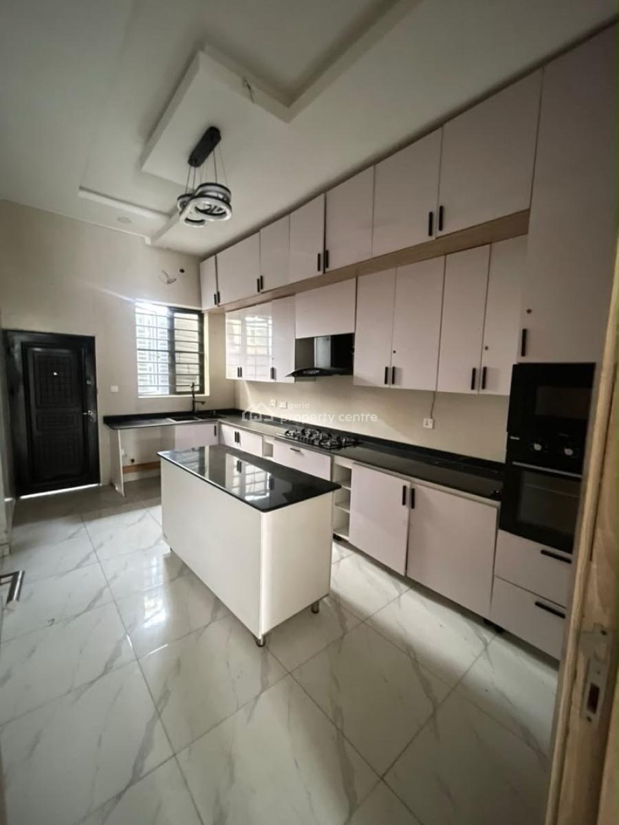 Spacious Mater Bedroom Room Self ,shared Only Kitchen, Orchid Road ,opposite Mega One Event Center Orchid, Lekki Phase 2, Lekki, Lagos, Self Contain (single Rooms) for Rent