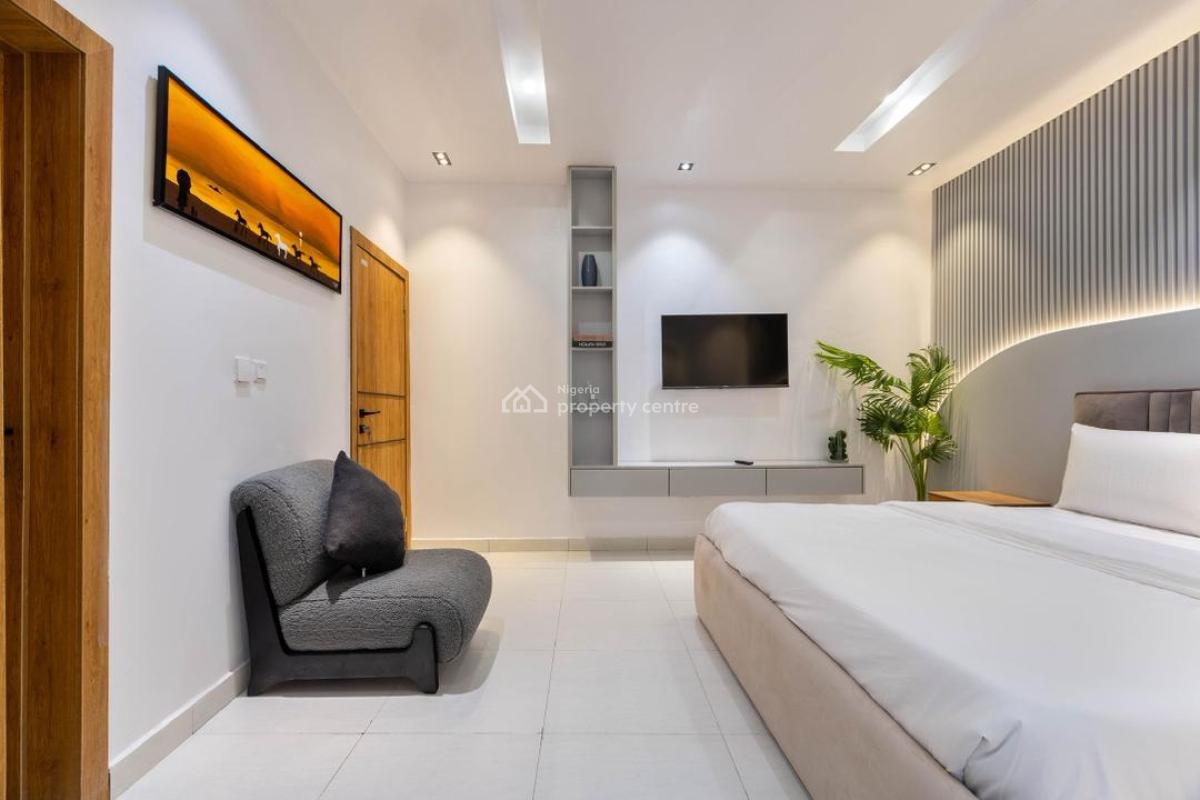 Luxury 2bedroom with Snooker, Ps5, and Pool, Lekki Phase 1, Lekki, Lagos, Flat / Apartment Short Let