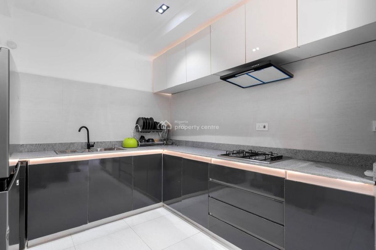 Luxury 2bedroom with Snooker, Ps5, and Pool, Lekki Phase 1, Lekki, Lagos, Flat / Apartment Short Let