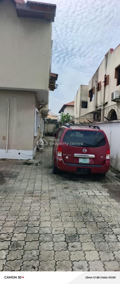Premium and Strategic 5bedroom Detached House with Bq, Lekki Phase 1, Lekki, Lagos, Commercial Property for Rent
