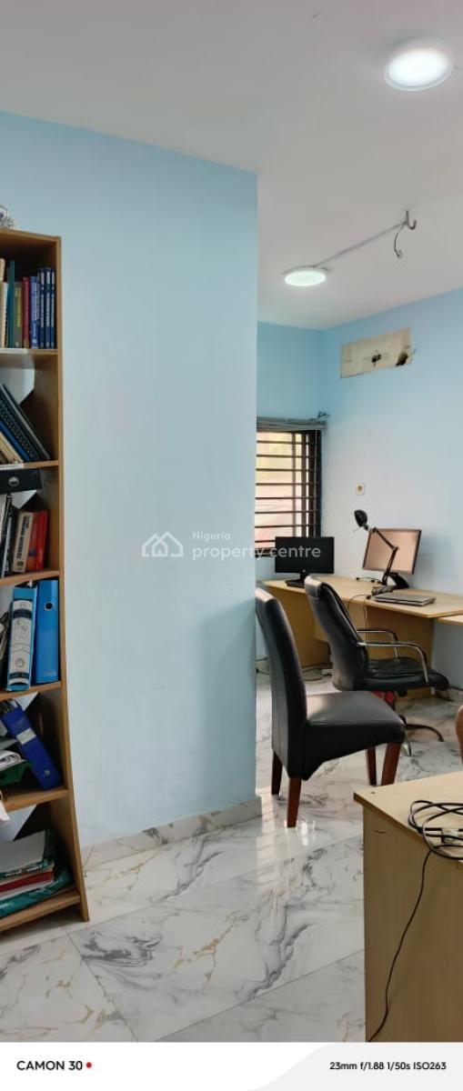 Premium and Strategic 5bedroom Detached House with Bq, Lekki Phase 1, Lekki, Lagos, Commercial Property for Rent