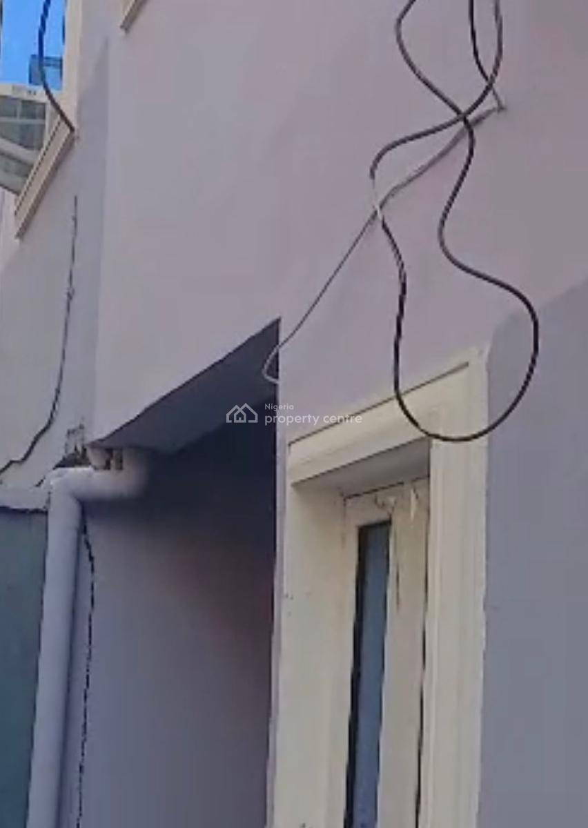 Inside Magodo Gra Phase 2 Estate (shangisha), Lagos., Gra Phase 2, Magodo, Lagos, Mini Flat (room and Parlour) for Rent
