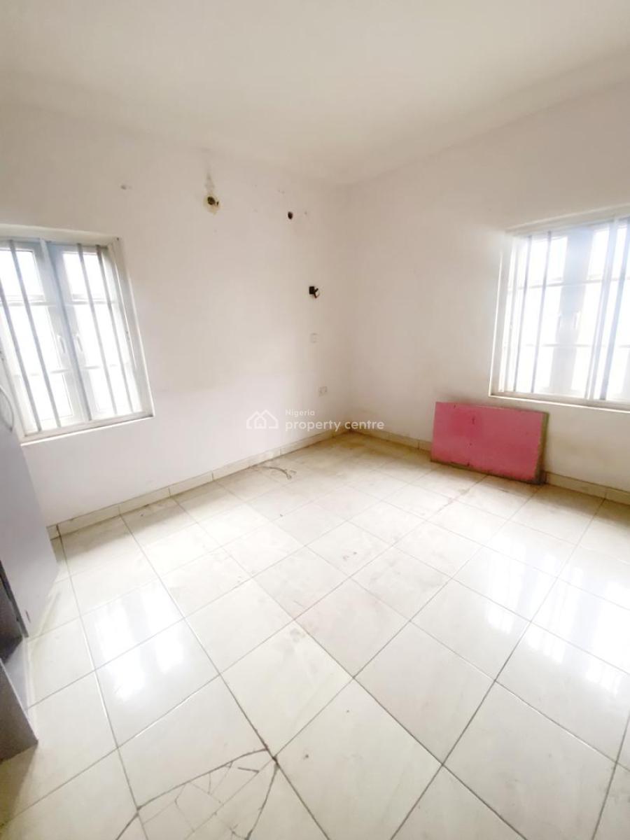 Well Maintained 2 Bedroom Apartment, Gra Phase 1, Magodo, Lagos, Flat / Apartment for Rent