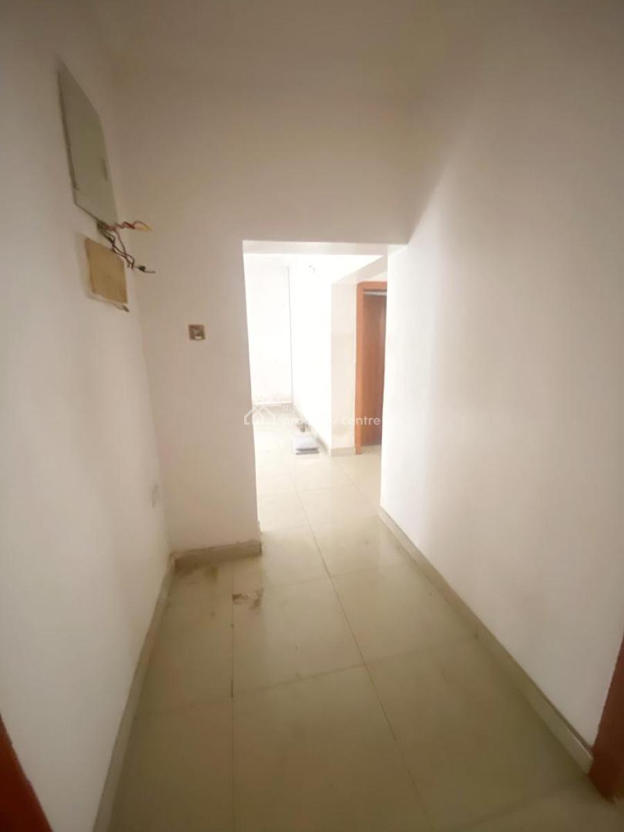 Well Maintained 2 Bedroom Apartment, Gra Phase 1, Magodo, Lagos, Flat / Apartment for Rent
