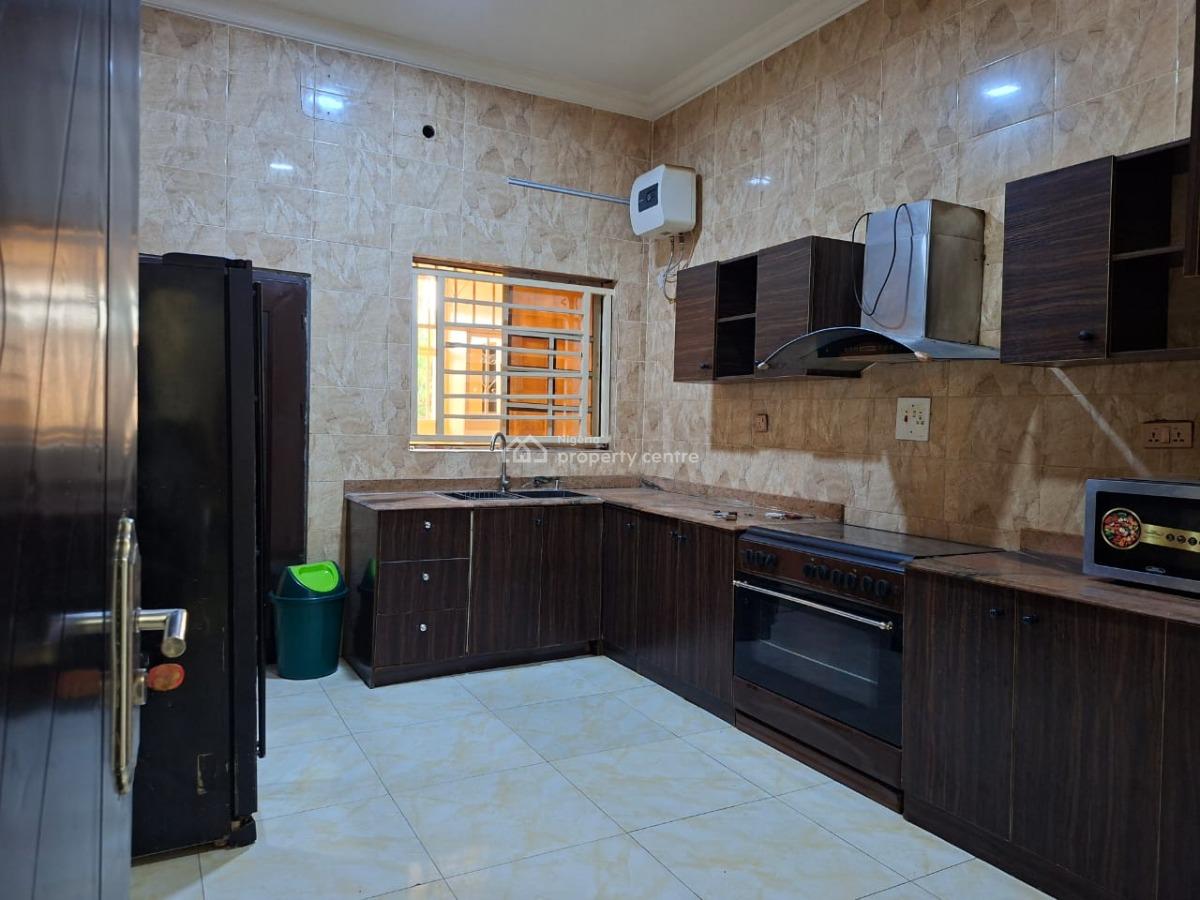 a Fully Furnished & Serviced 4-bedroom Semi-detached Duplex + 1bq, Off Ahmadu Bello Way., Mabushi, Abuja, Semi-detached Duplex for Rent