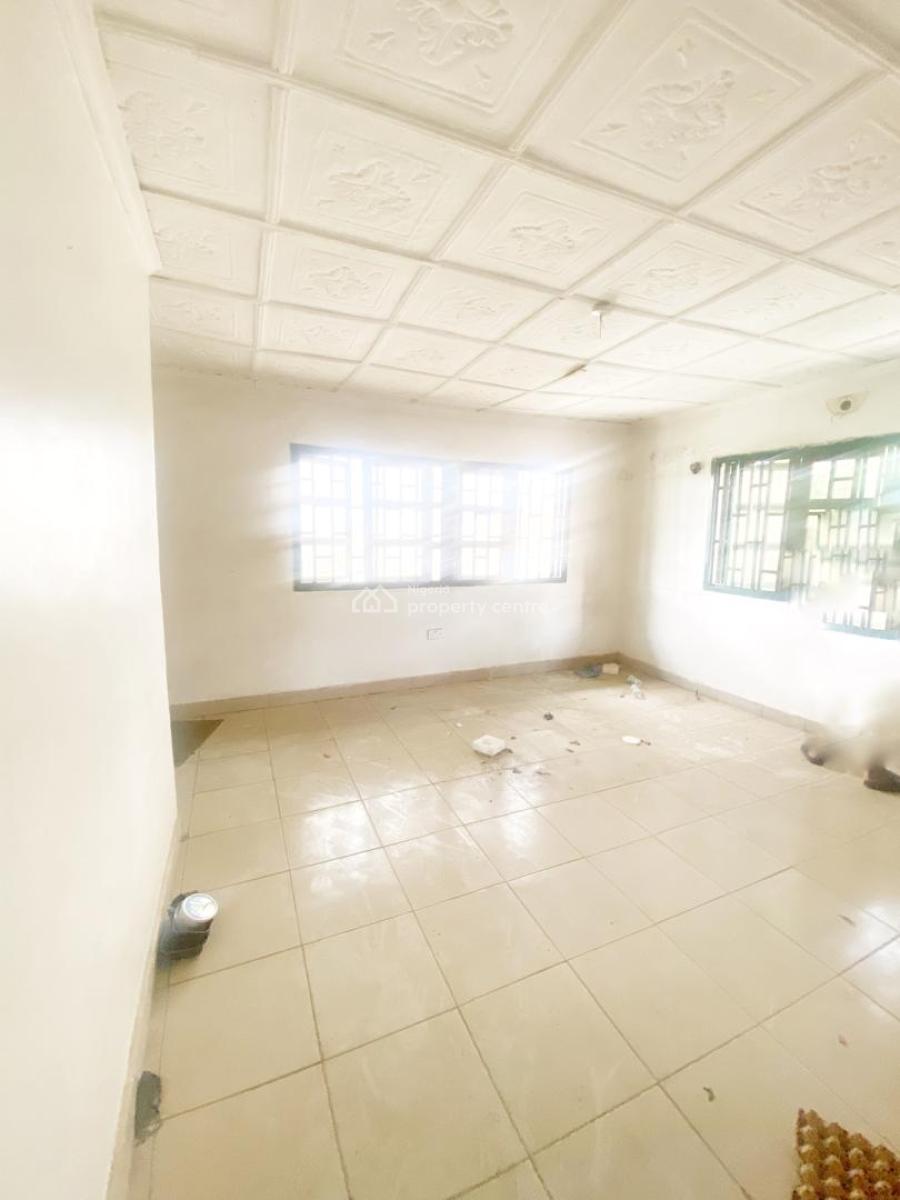 a Well Maintained 2 Bedroom Apartment in an Estate, Olowora, Omole Phase 2, Ikeja, Lagos, Flat / Apartment for Rent