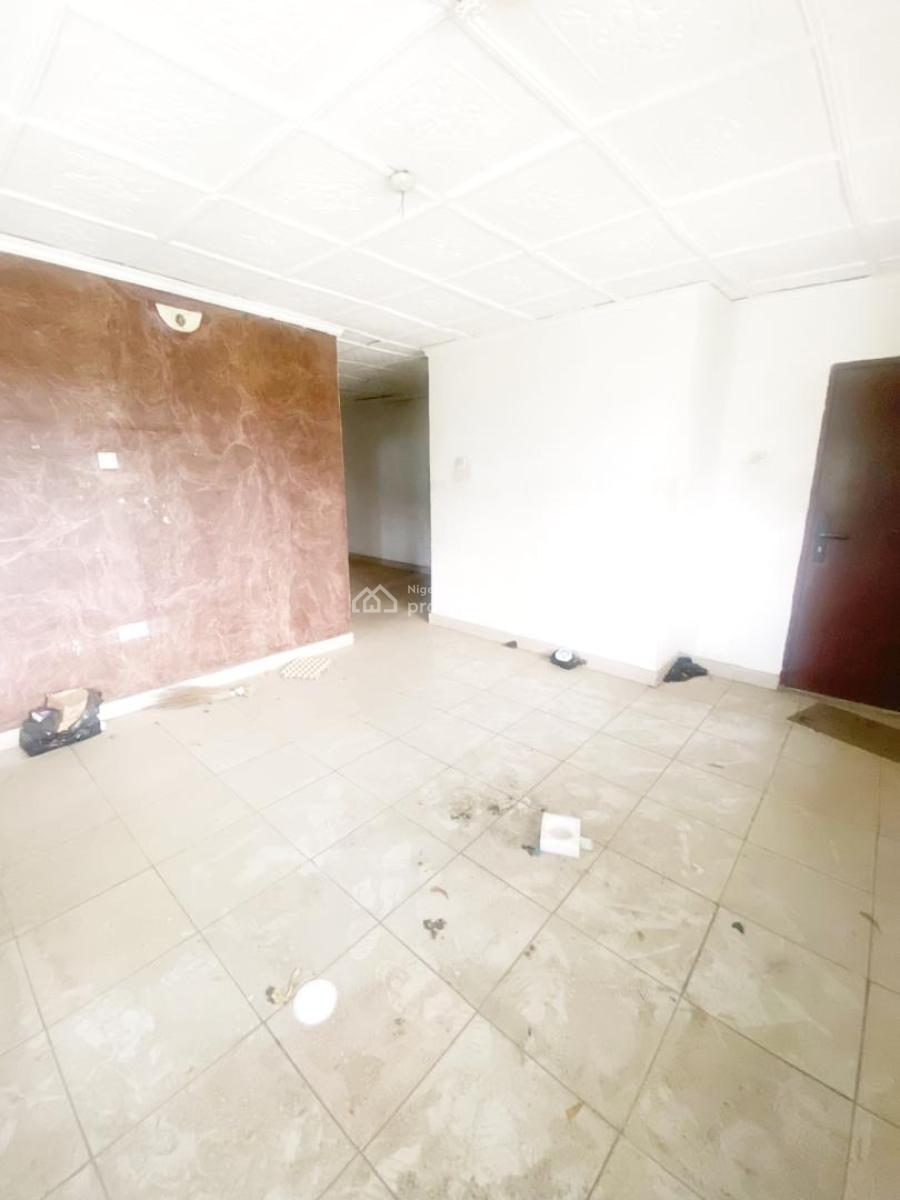 a Well Maintained 2 Bedroom Apartment in an Estate, Olowora, Omole Phase 2, Ikeja, Lagos, Flat / Apartment for Rent