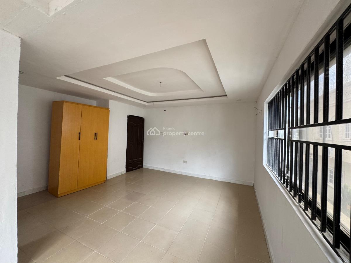a Self Serviced 5 Bedroom Semi Detached Duplex with 3 Bq in Lekki 1., Lekki Phase 1., Lekki Phase 1, Lekki, Lagos, Semi-detached Duplex for Rent