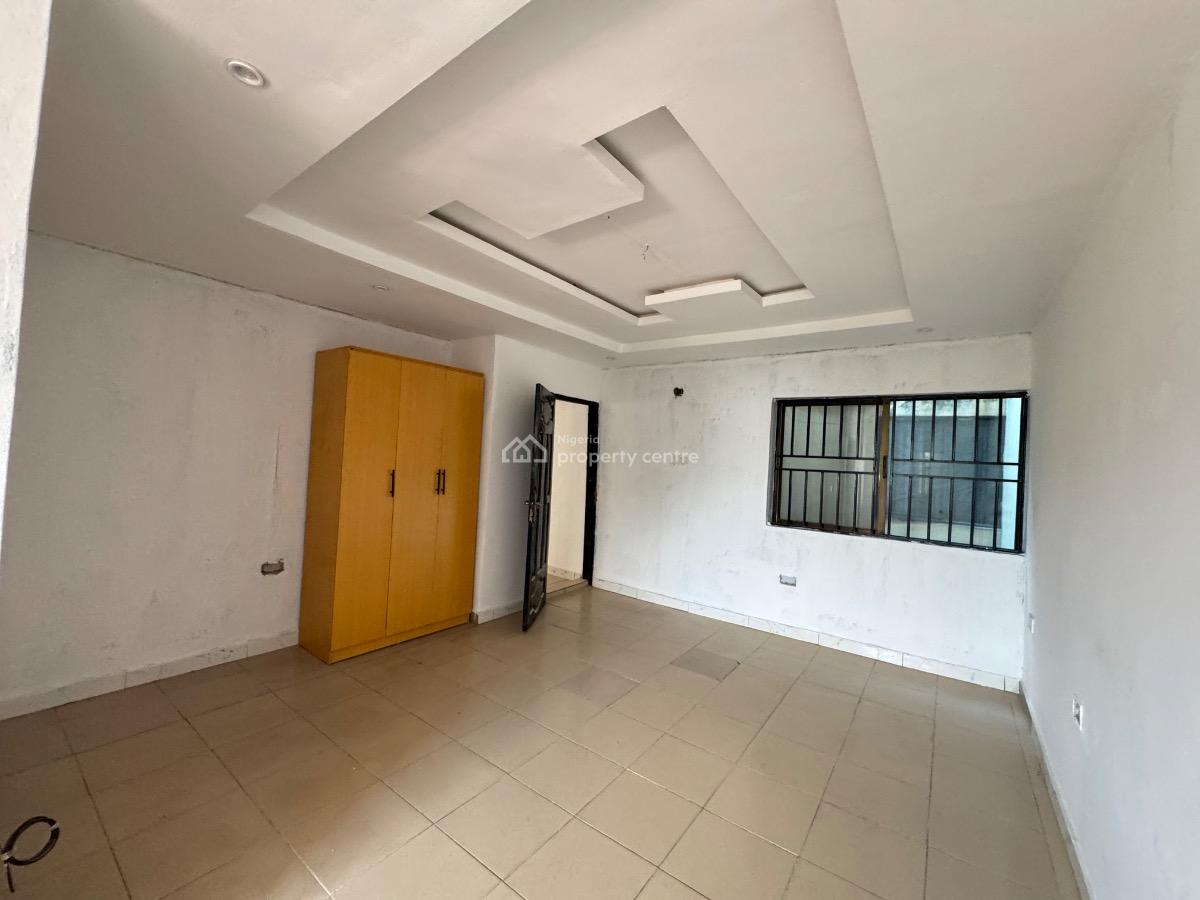 a Self Serviced 5 Bedroom Semi Detached Duplex with 3 Bq in Lekki 1., Lekki Phase 1., Lekki Phase 1, Lekki, Lagos, Semi-detached Duplex for Rent