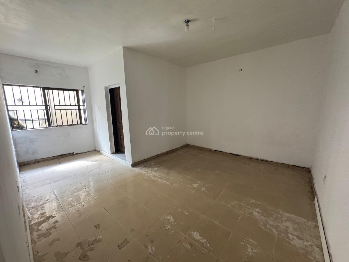 a Self Serviced 5 Bedroom Semi Detached Duplex with 3 Bq in Lekki 1., Lekki Phase 1., Lekki Phase 1, Lekki, Lagos, Semi-detached Duplex for Rent