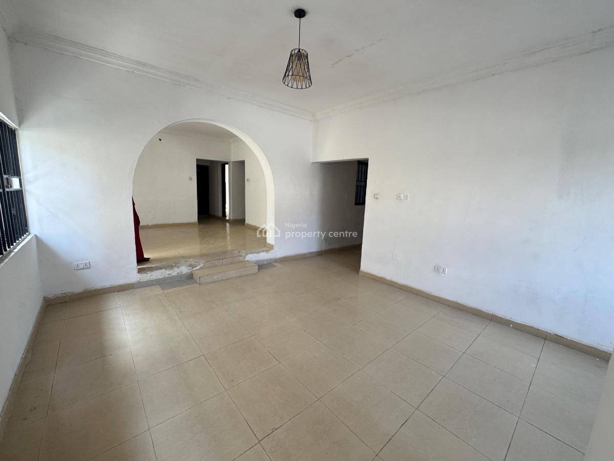 a Self Serviced 5 Bedroom Semi Detached Duplex with 3 Bq in Lekki 1., Lekki Phase 1., Lekki Phase 1, Lekki, Lagos, Semi-detached Duplex for Rent