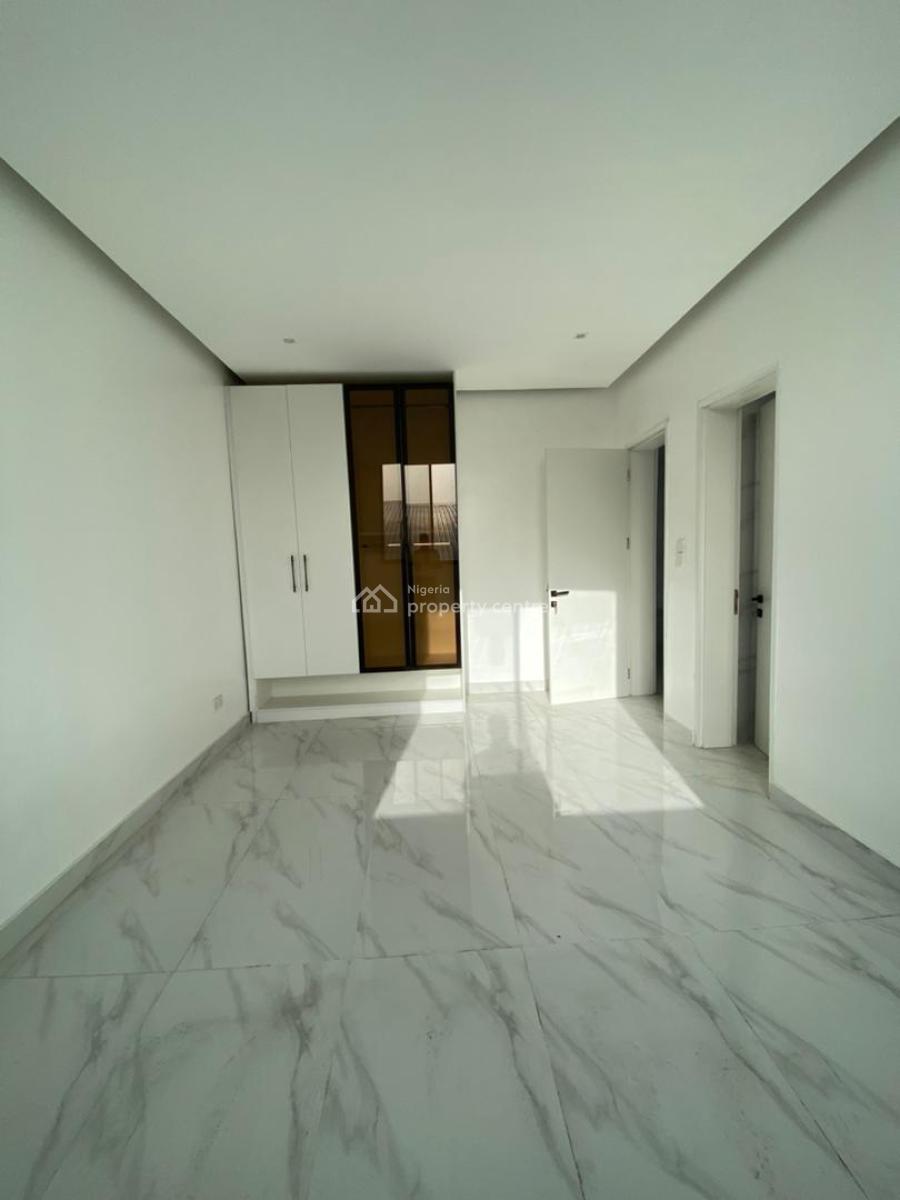 Brand New 2 Bedroom Apartment, Lekki Phase 1, Lekki, Lagos, Block of Flats for Sale