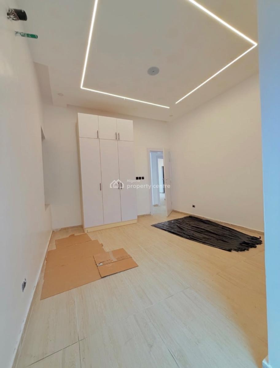 Nicely Built 3 Bedroom Apartments with Pool in a Prime Location, Ikeja Gra, Ikeja, Lagos, Block of Flats for Sale