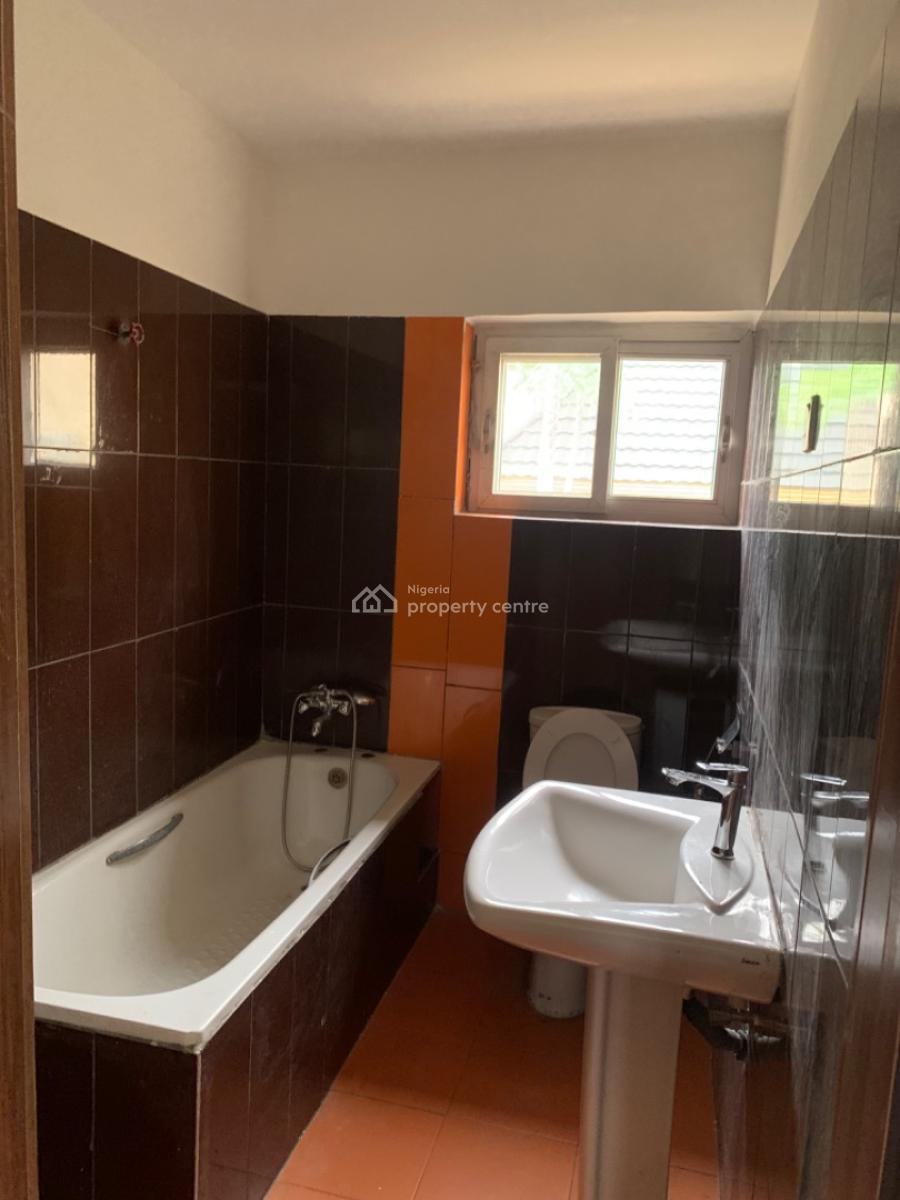 Luxury 3 Bedroom Apartment, Gra Phase 1, Magodo, Lagos, Flat / Apartment for Rent
