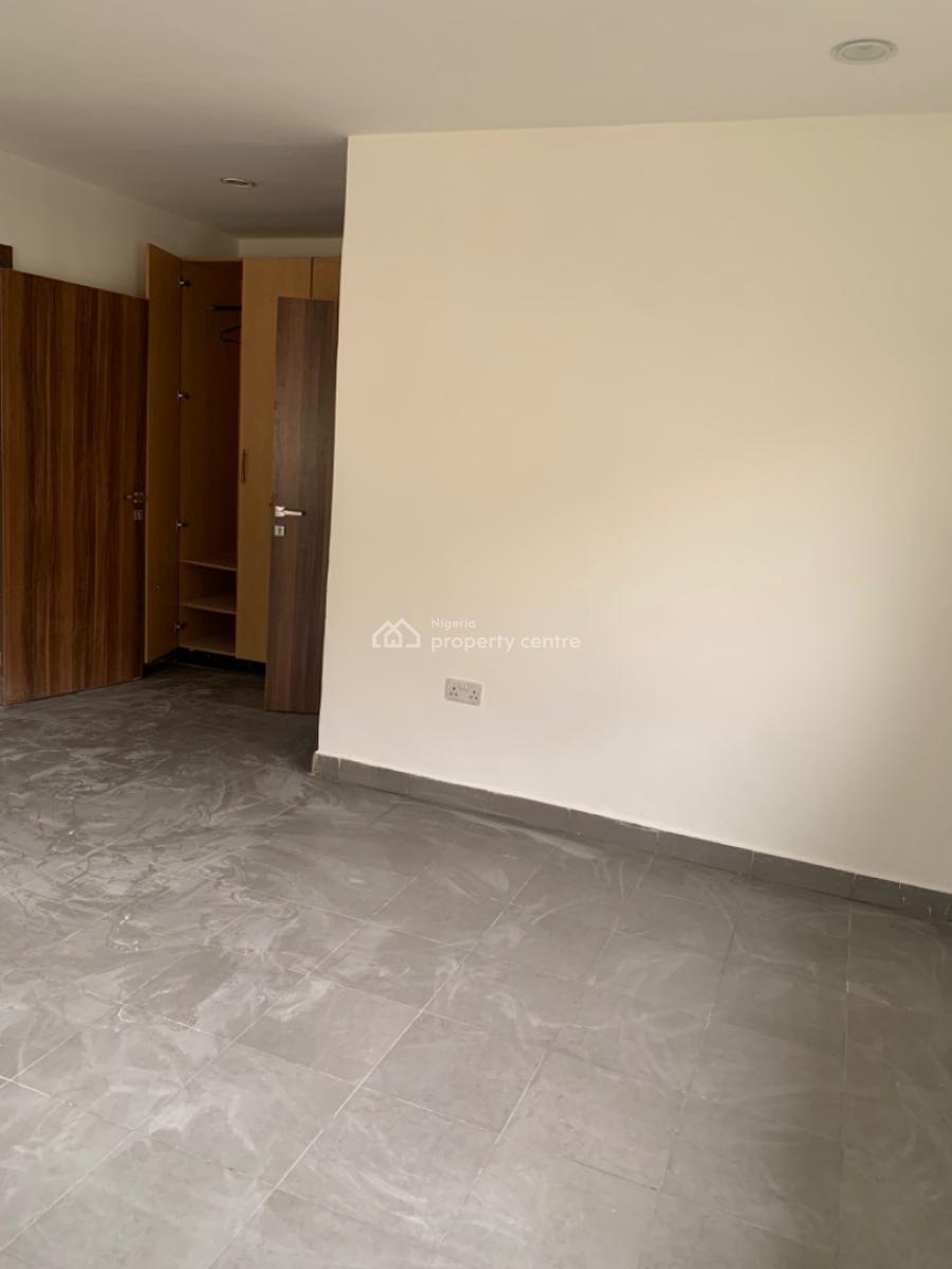 Luxury 3 Bedroom Apartment, Gra Phase 1, Magodo, Lagos, Flat / Apartment for Rent