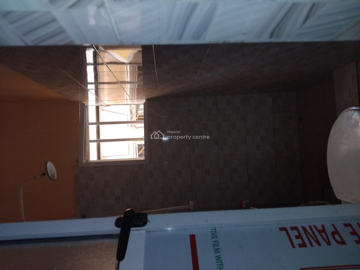 Portable Mini Flat Upstairs, Okeira Addo Road, Ado, Ajah, Lagos, Mini Flat (room and Parlour) for Rent