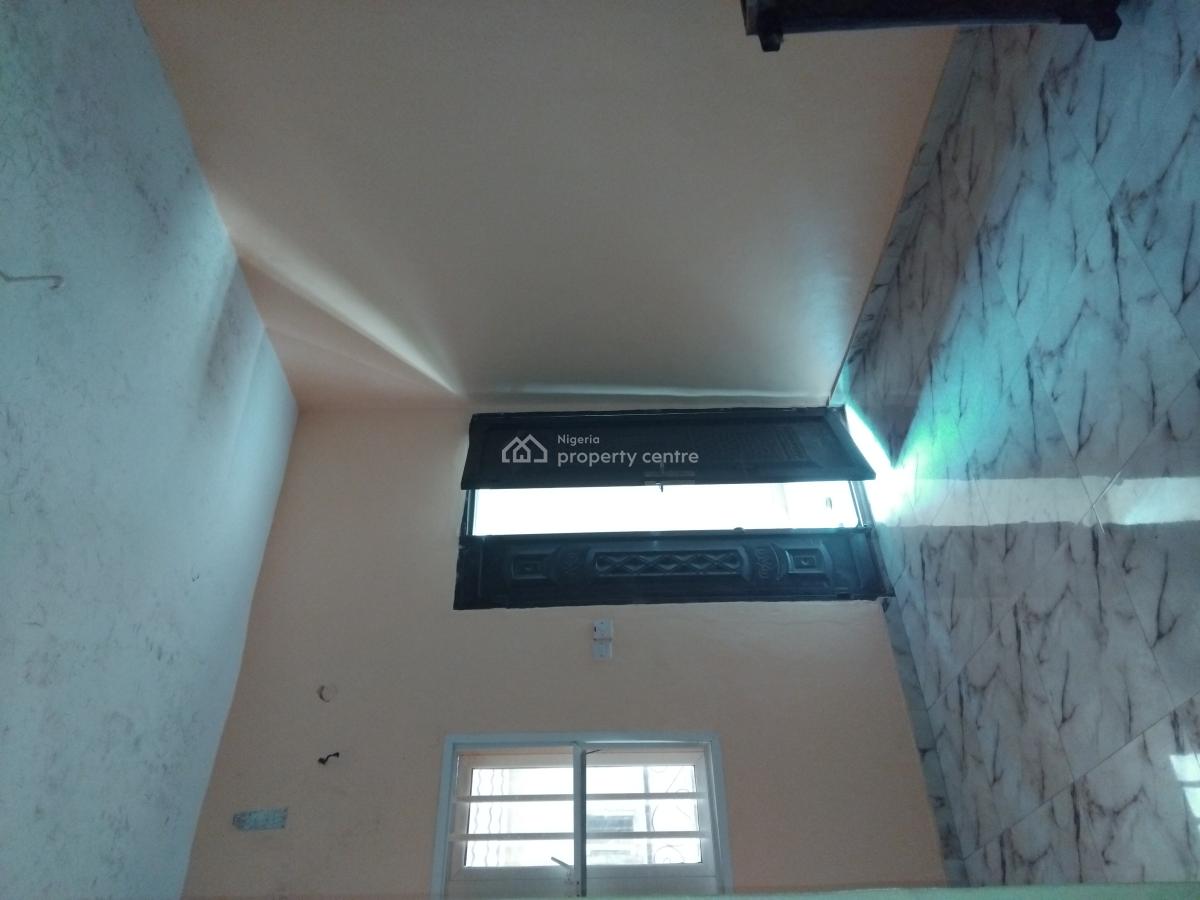 Portable Mini Flat Upstairs, Okeira Addo Road, Ado, Ajah, Lagos, Mini Flat (room and Parlour) for Rent
