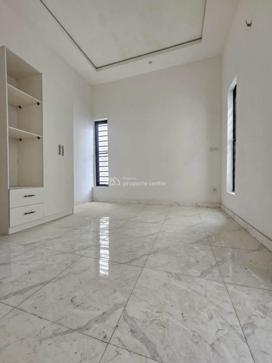 Well-finished 4-bedroom Semi-detached Duplex  with Bq, Ikota, Lekki, Lagos, Semi-detached Duplex for Sale