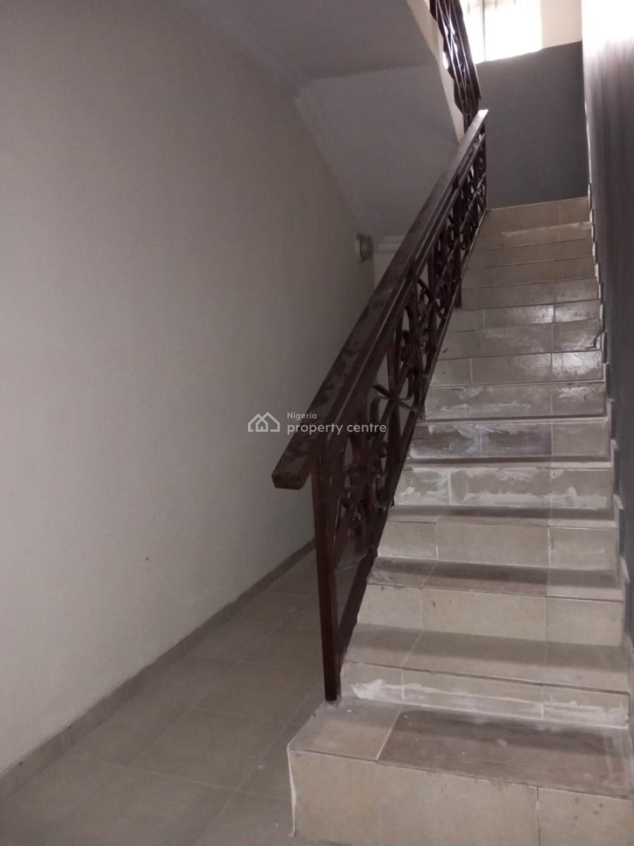 3bedroom Self Compound at Ikate.   Residential, Ikate, Lekki, Lagos, House for Rent