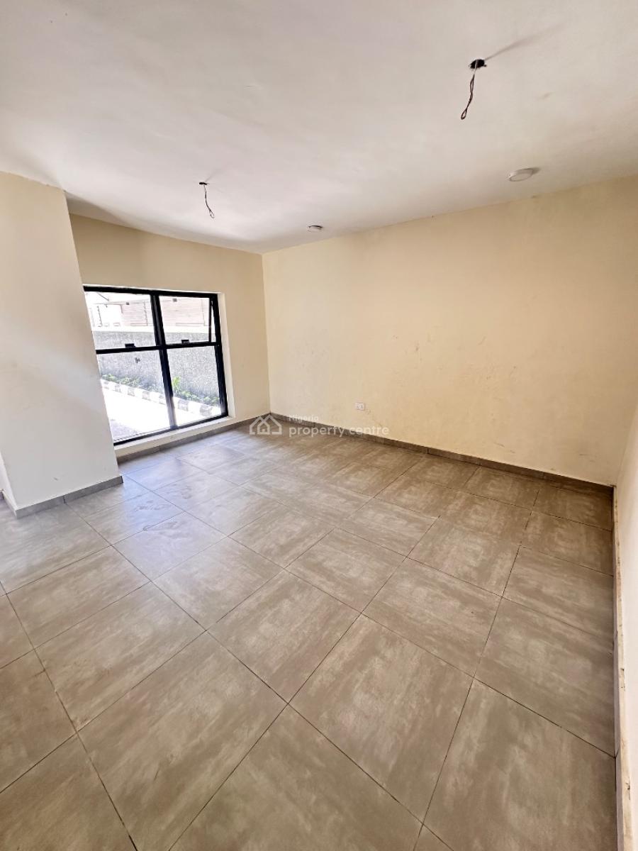 Newly Built 3 Bedroom + Bq, Lekki Phase 1, Lekki, Lagos, Flat / Apartment for Sale