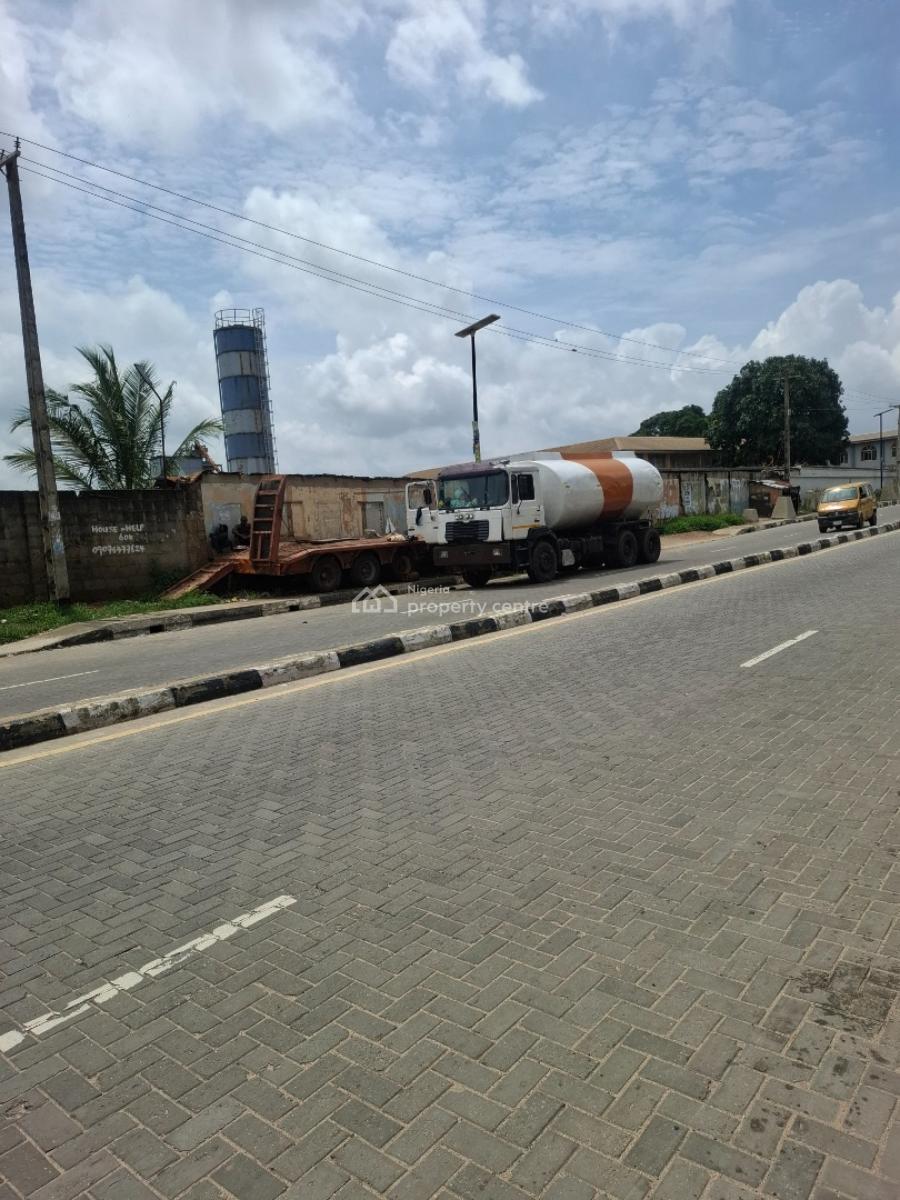 Warehouse, Along Demuurin Road, Alapere, Ketu, Lagos, Warehouse for Rent