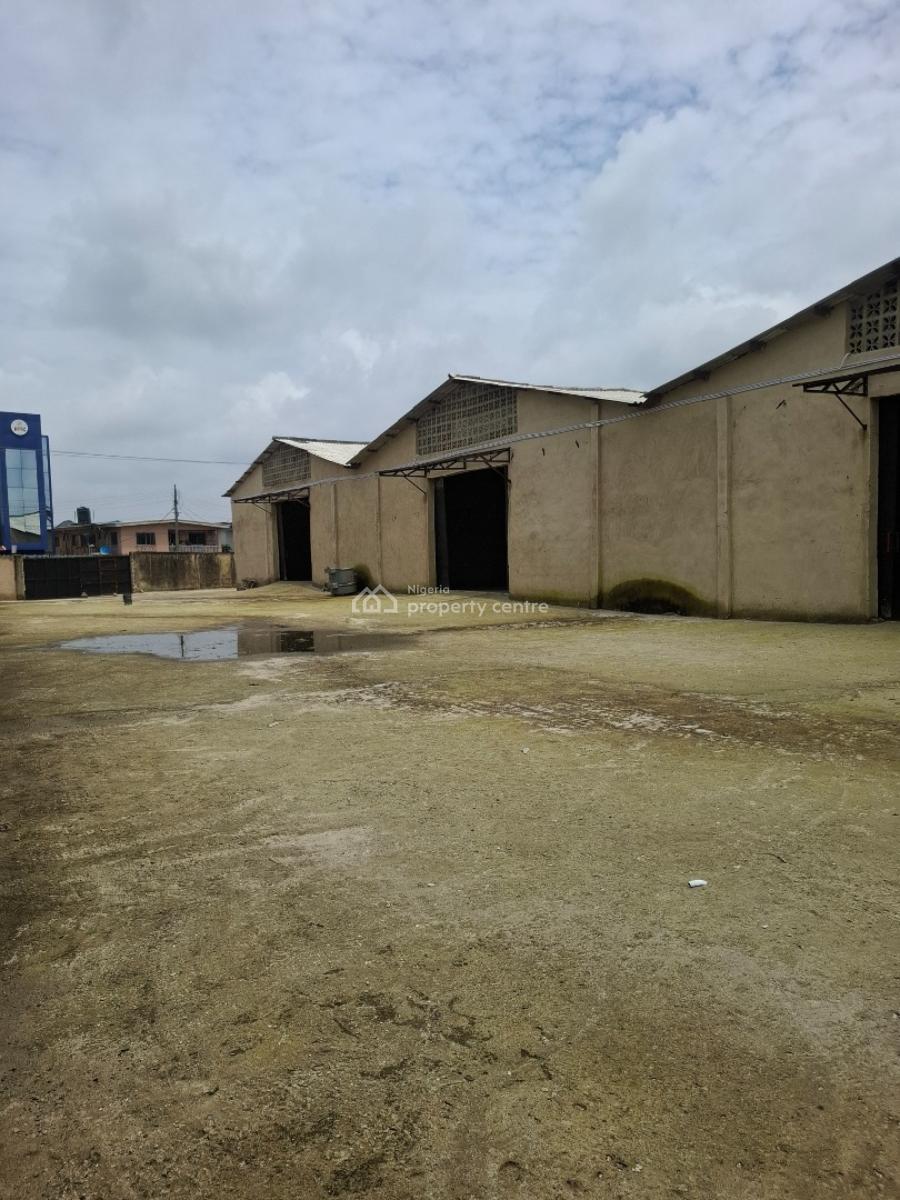 Warehouse, Along Demuurin Road, Alapere, Ketu, Lagos, Warehouse for Rent