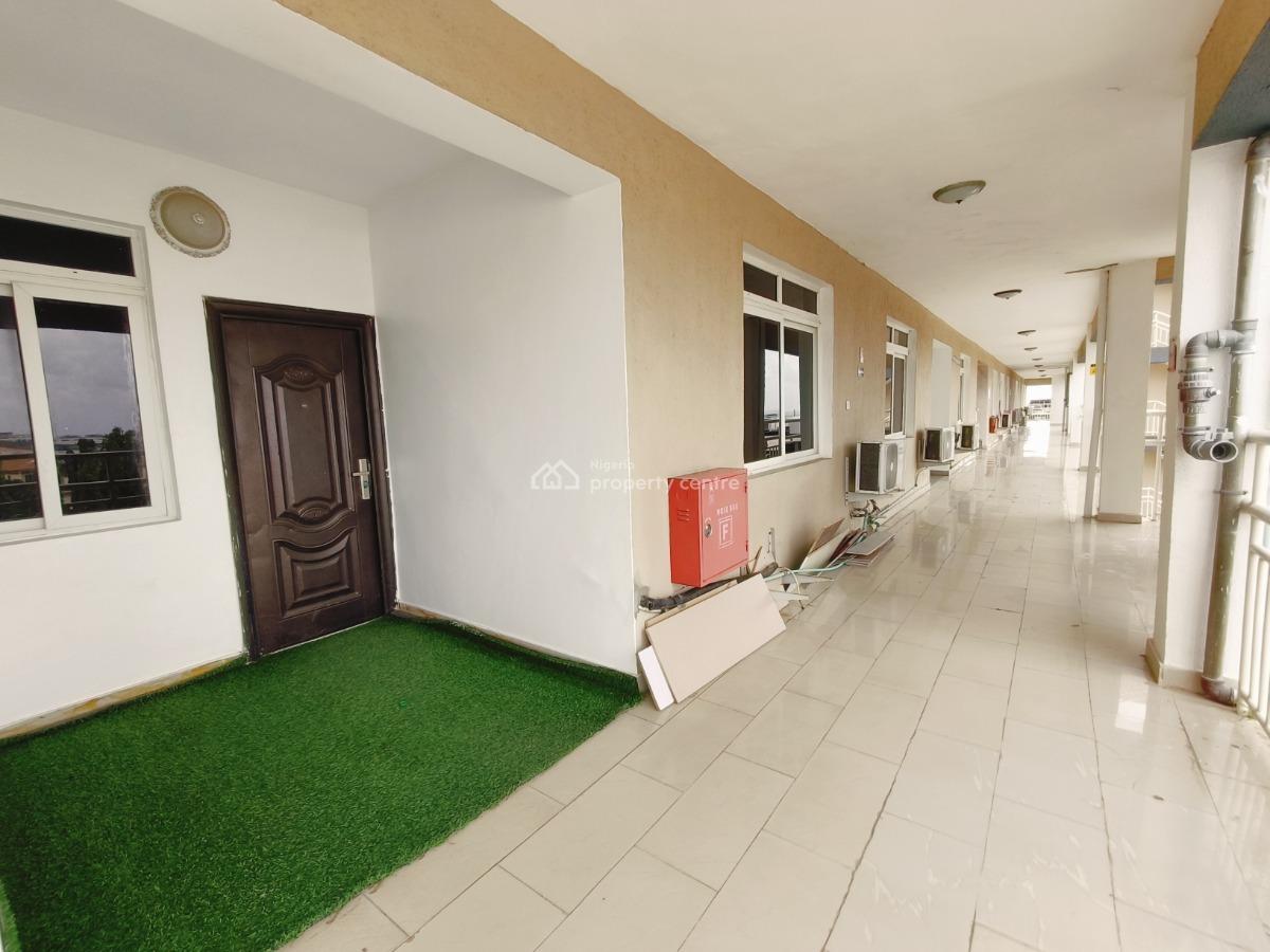 Waterfront 3 Bedroom Apartment, Lekki Phase 1, Lekki Phase 1, Lekki, Lagos, Flat / Apartment for Rent