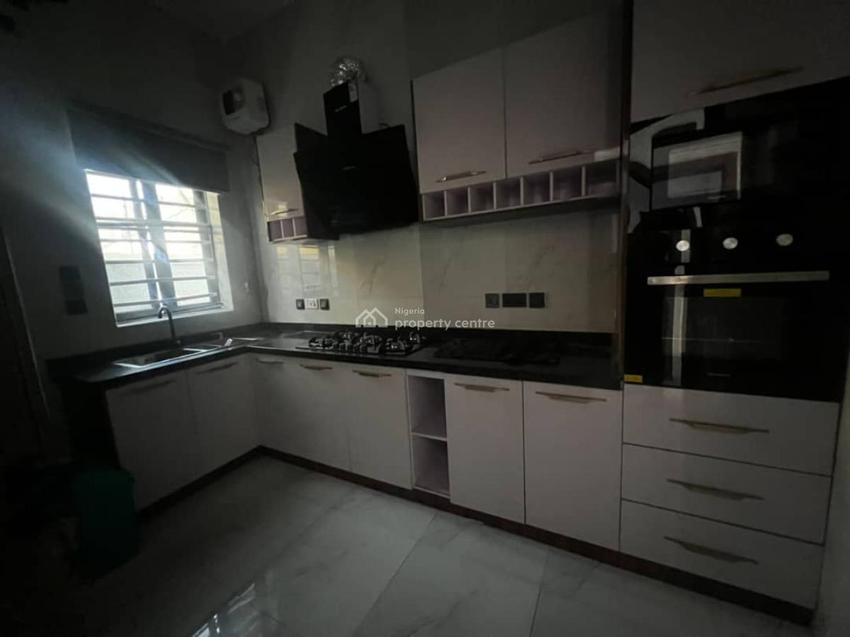 4 Bedroom Newly Renovated Terrace Duplex, Ologolo, Lekki, Lagos, Terraced Duplex for Rent