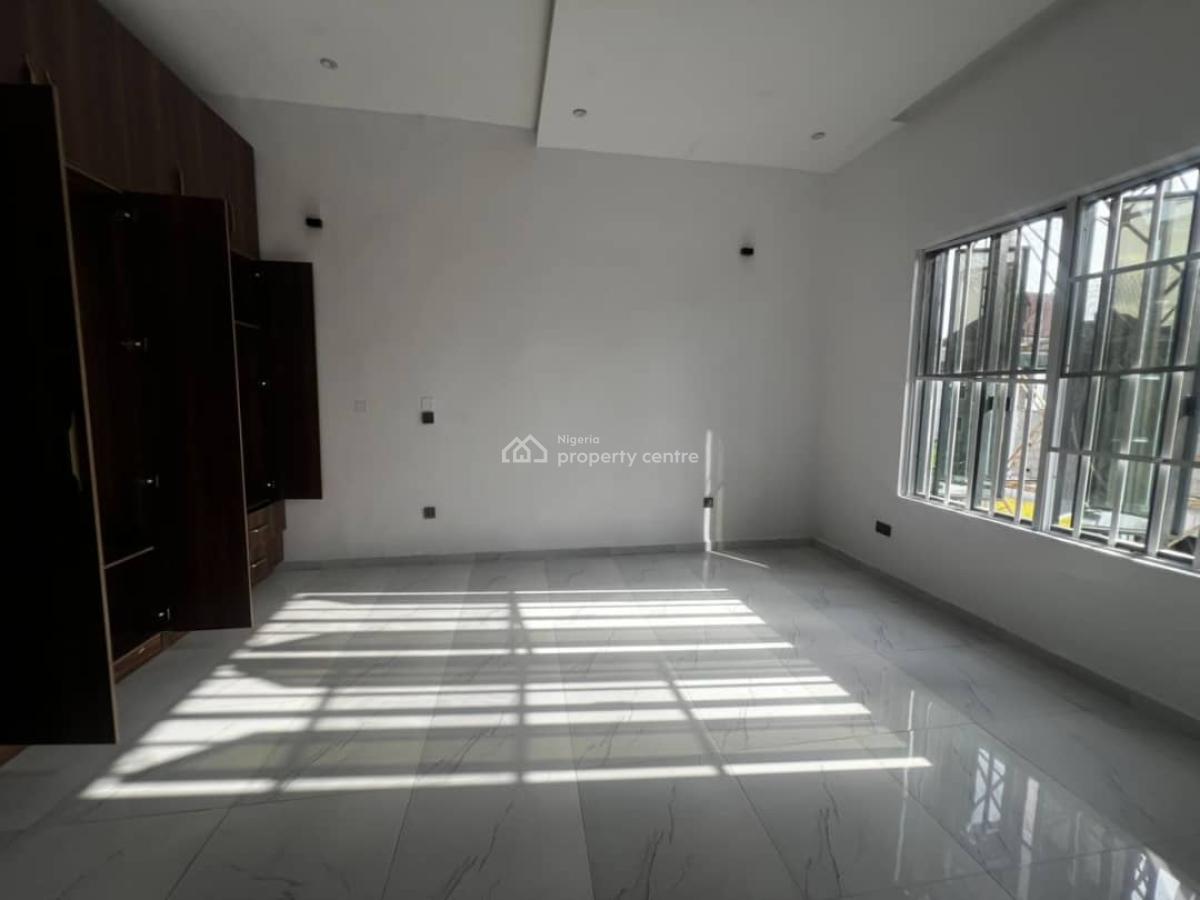 4 Bedroom Newly Renovated Terrace Duplex, Ologolo, Lekki, Lagos, Terraced Duplex for Rent