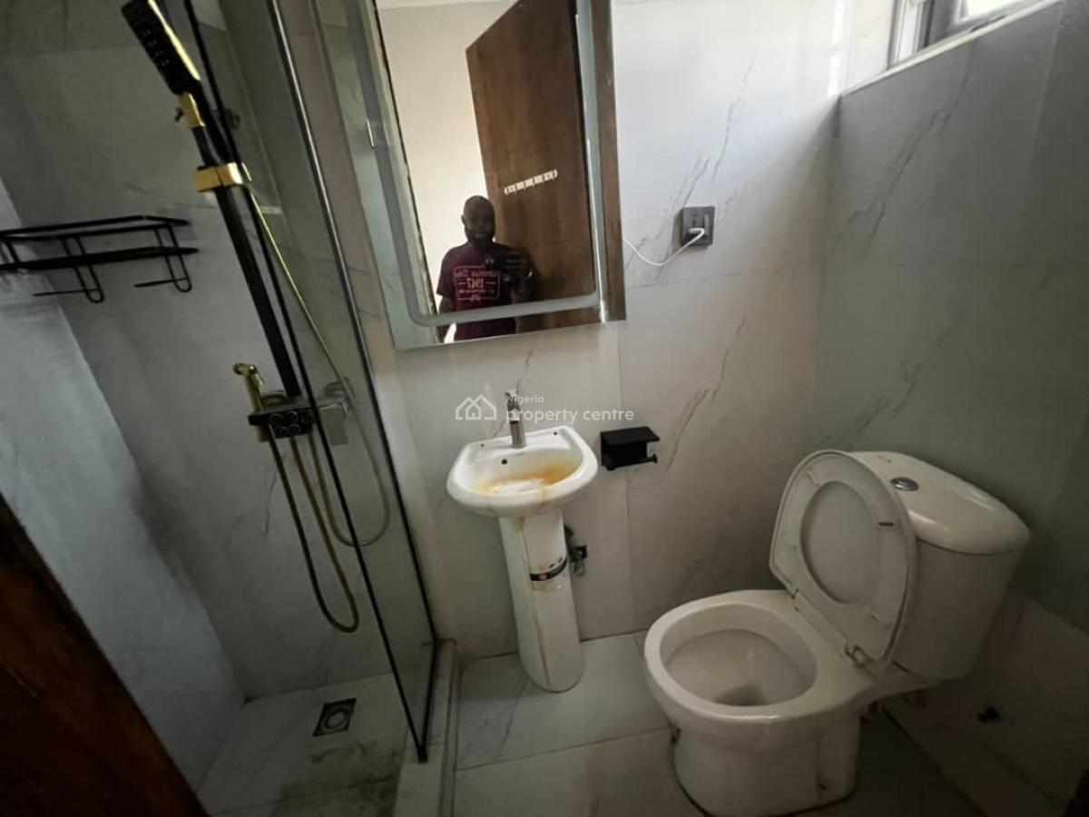 4 Bedroom Newly Renovated Terrace Duplex, Ologolo, Lekki, Lagos, Terraced Duplex for Rent